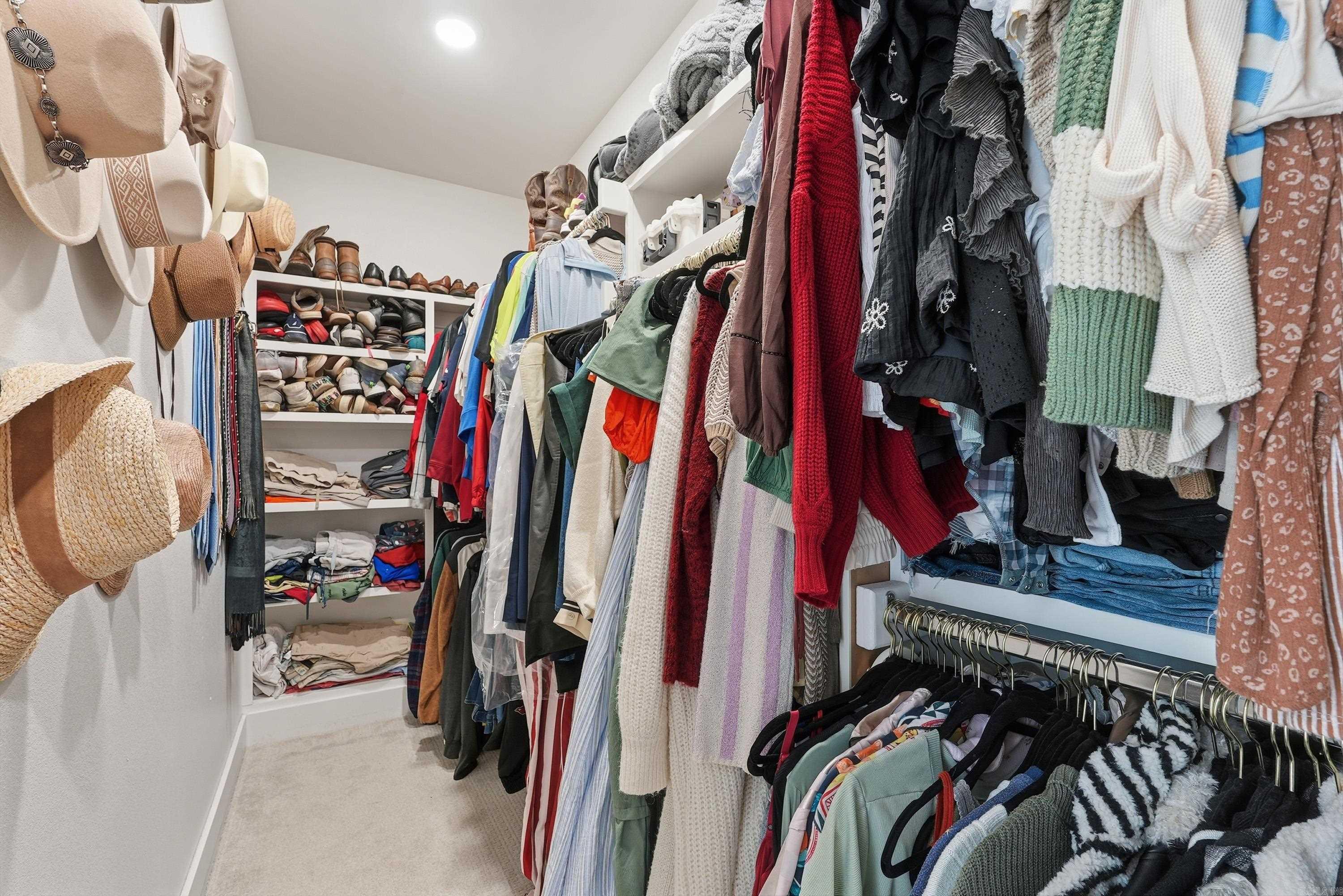 MIDTOWN BRYANT - Residential