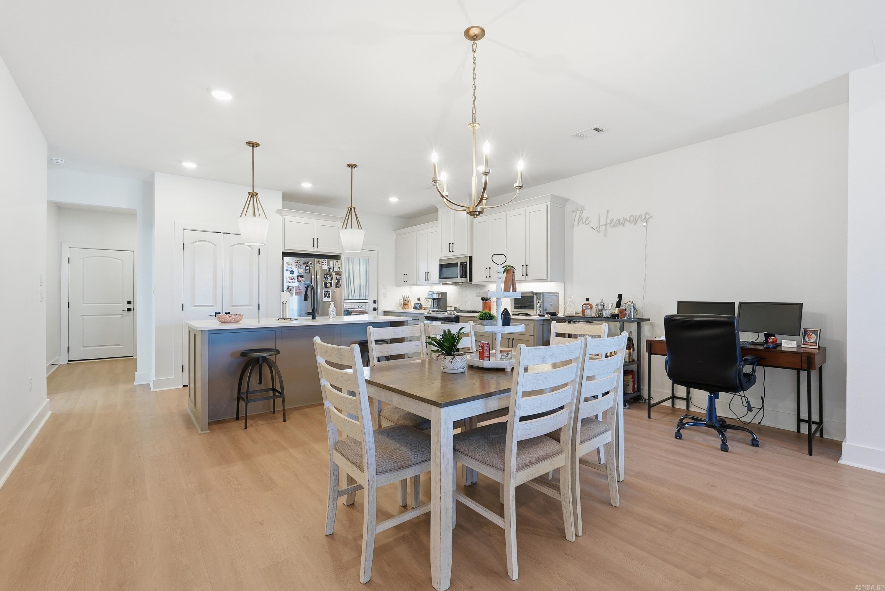 MIDTOWN BRYANT - Residential