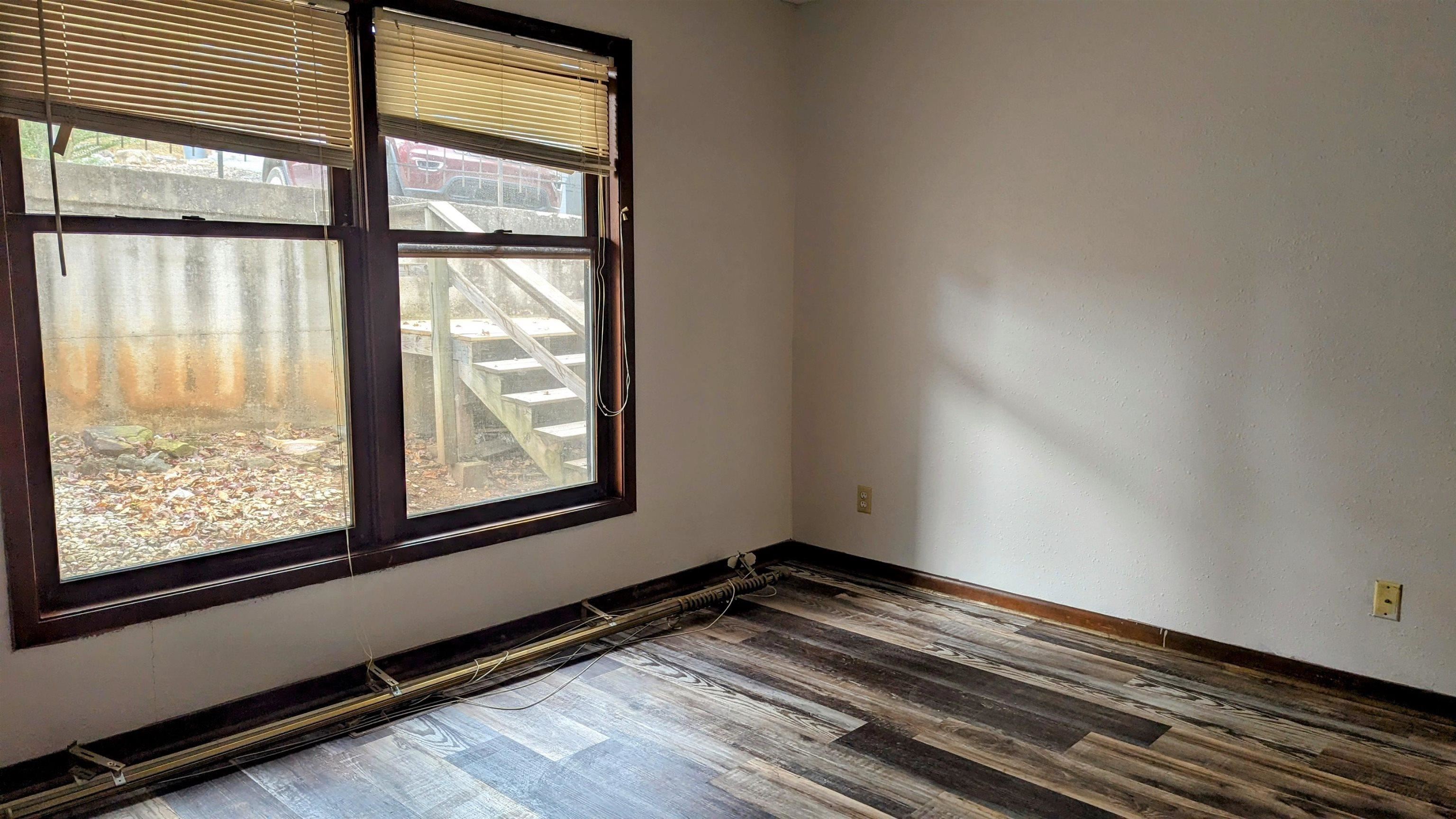 Townhouse 3rd - Residential Lease