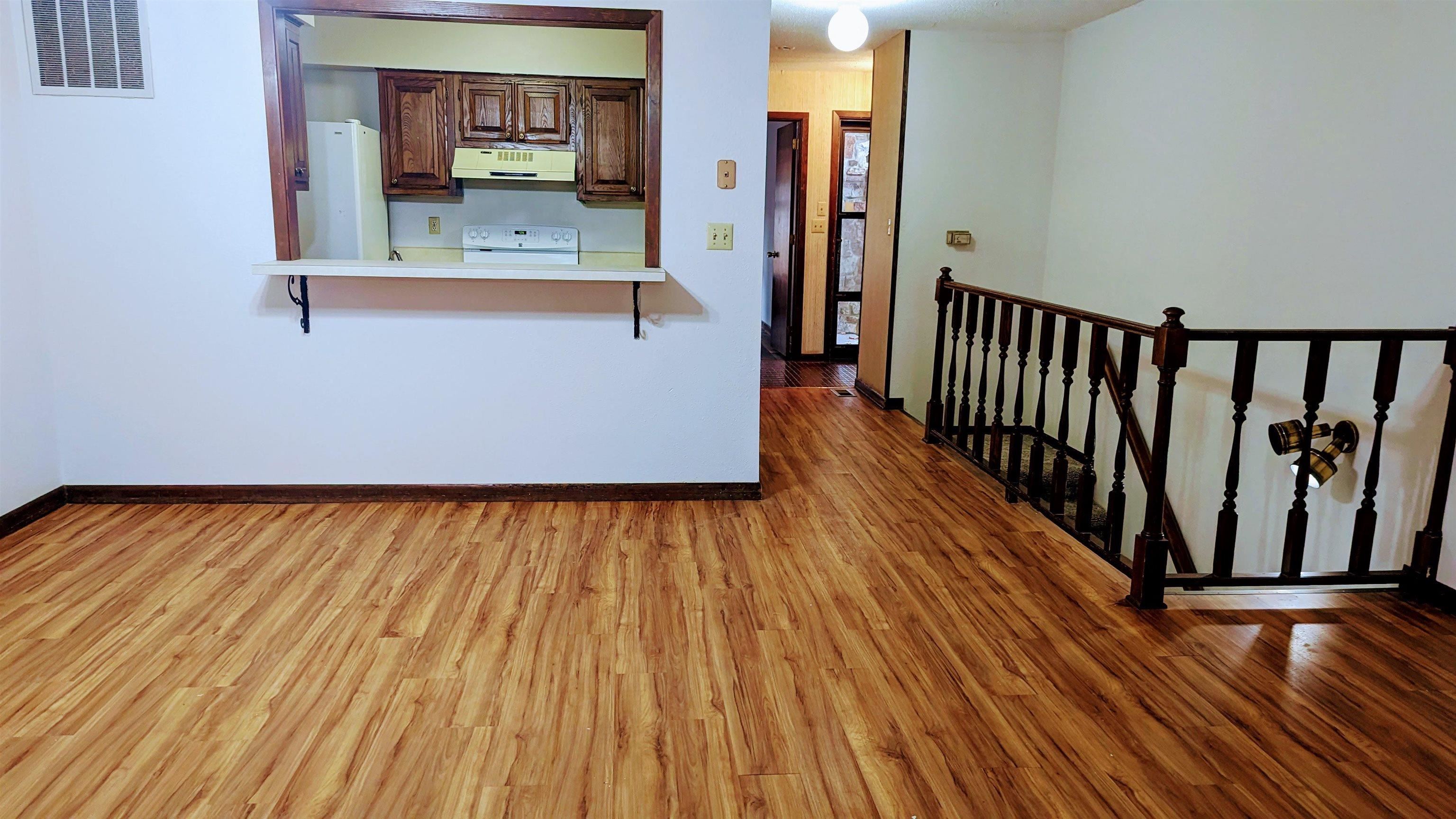 Townhouse 3rd - Residential Lease