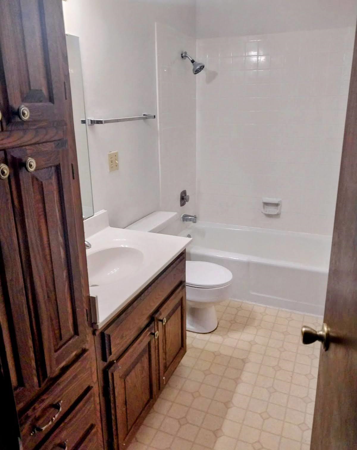 Townhouse 3rd - Residential Lease