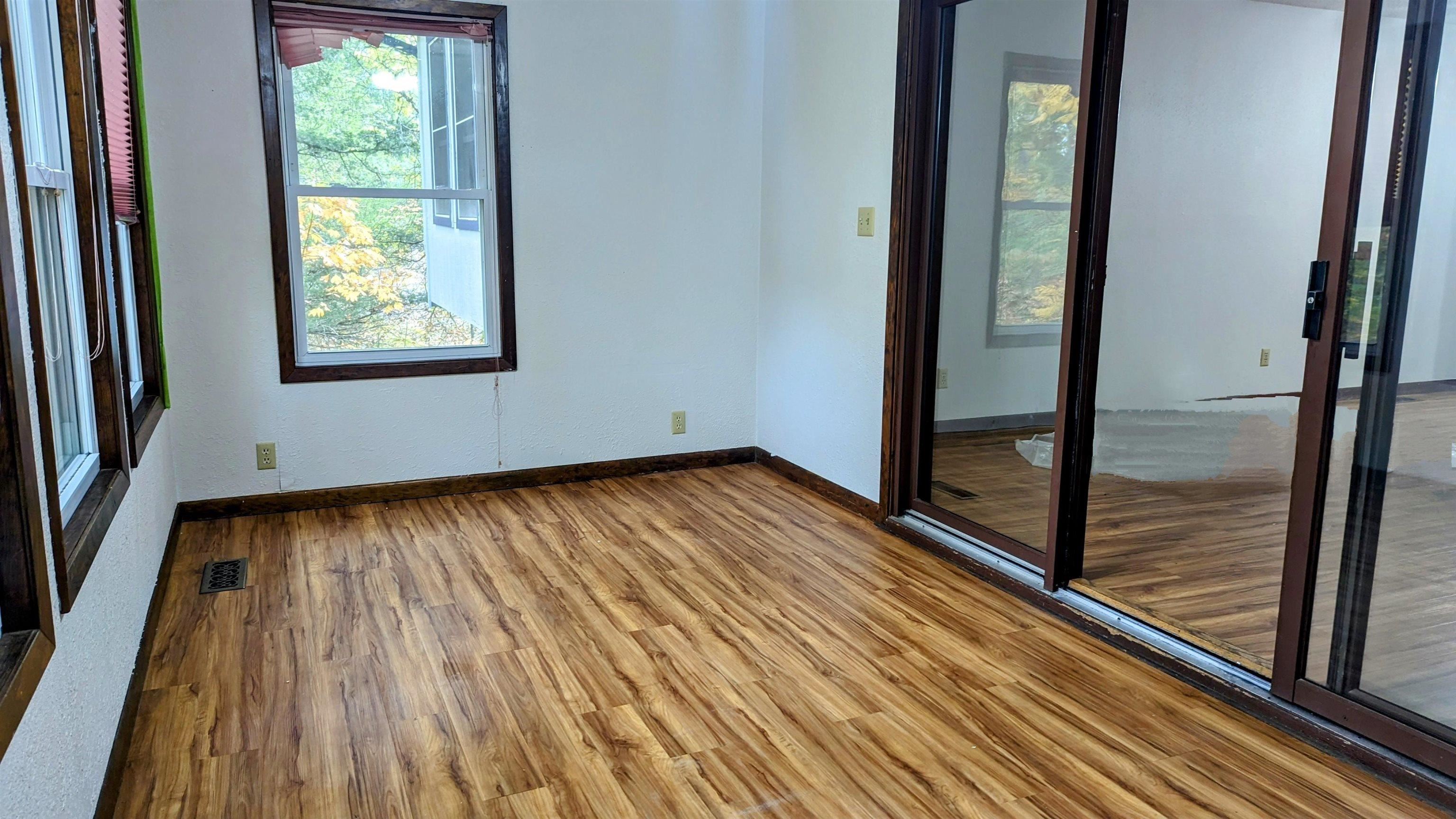 Townhouse 3rd - Residential Lease