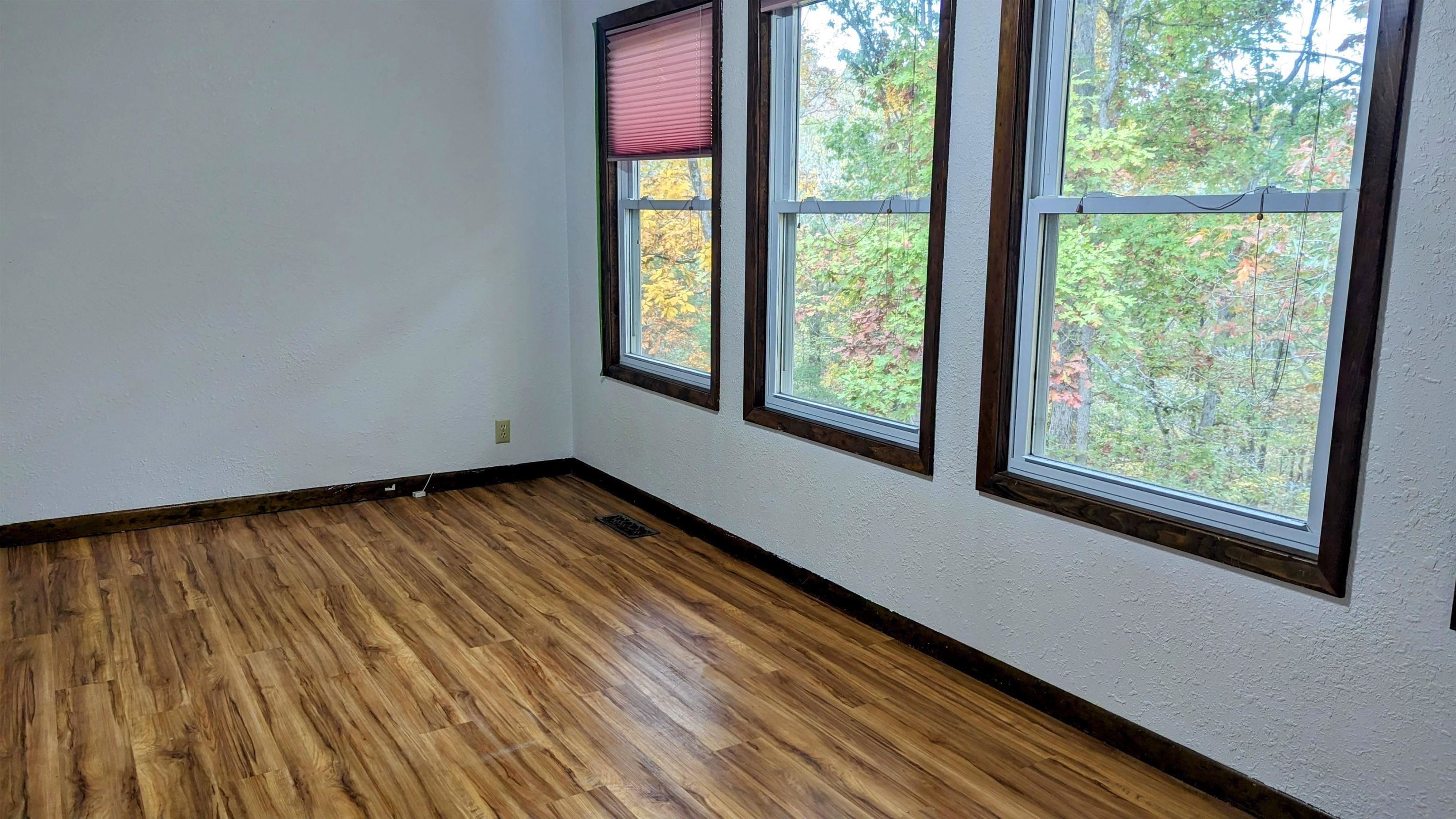 Townhouse 3rd - Residential Lease