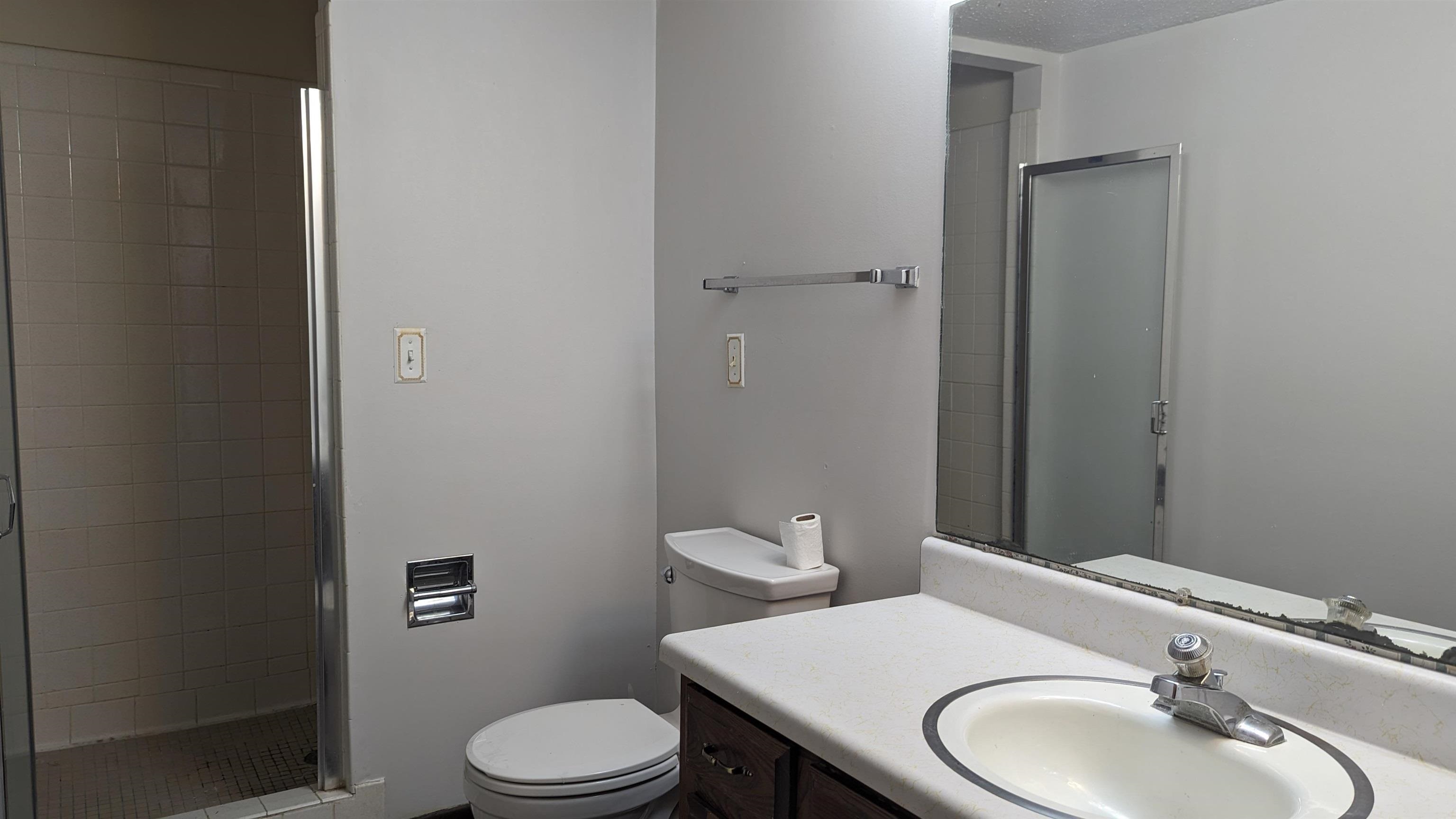 Townhouse 3rd - Residential Lease