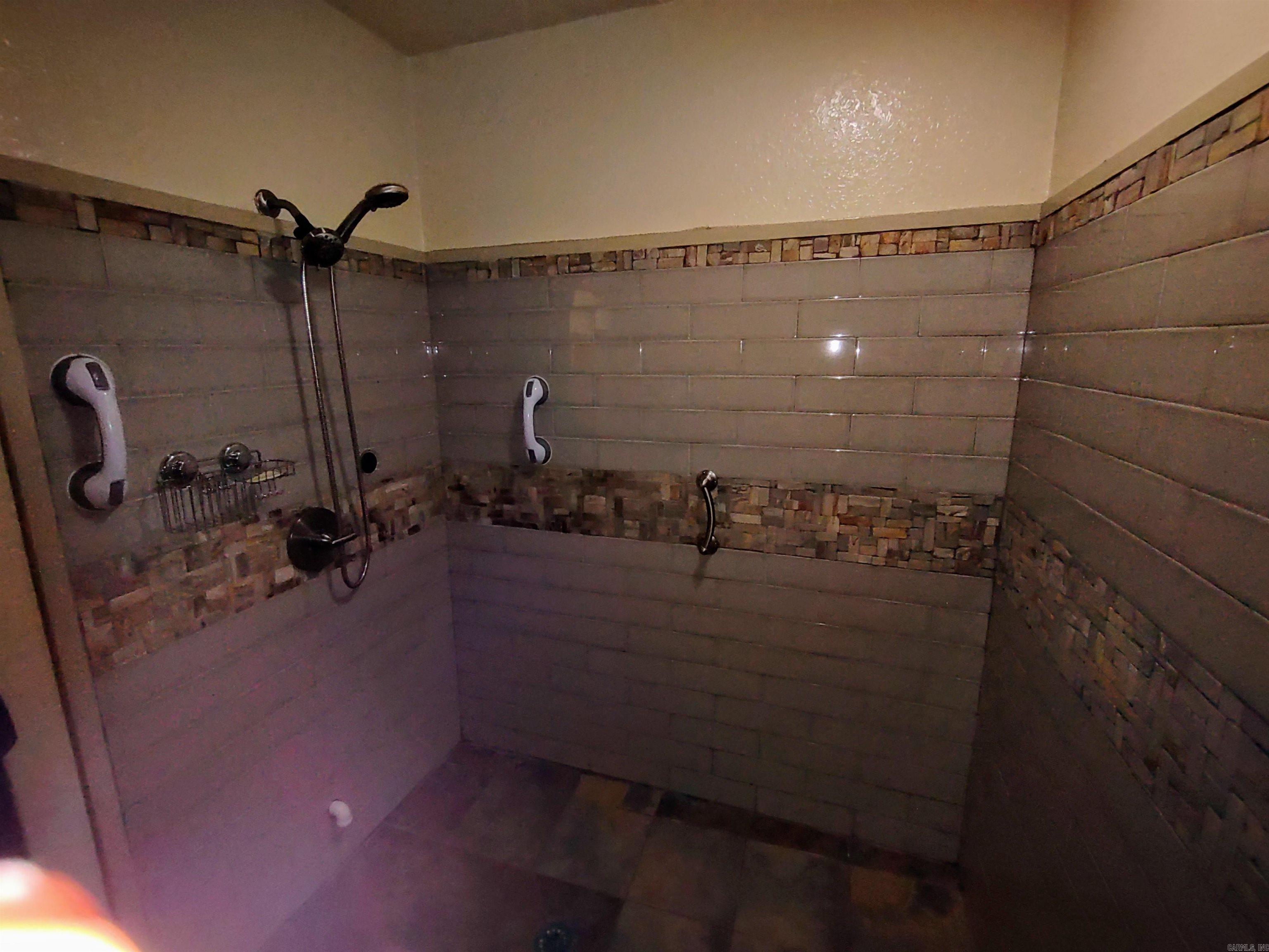 Oakridge Lake Estates - Residential