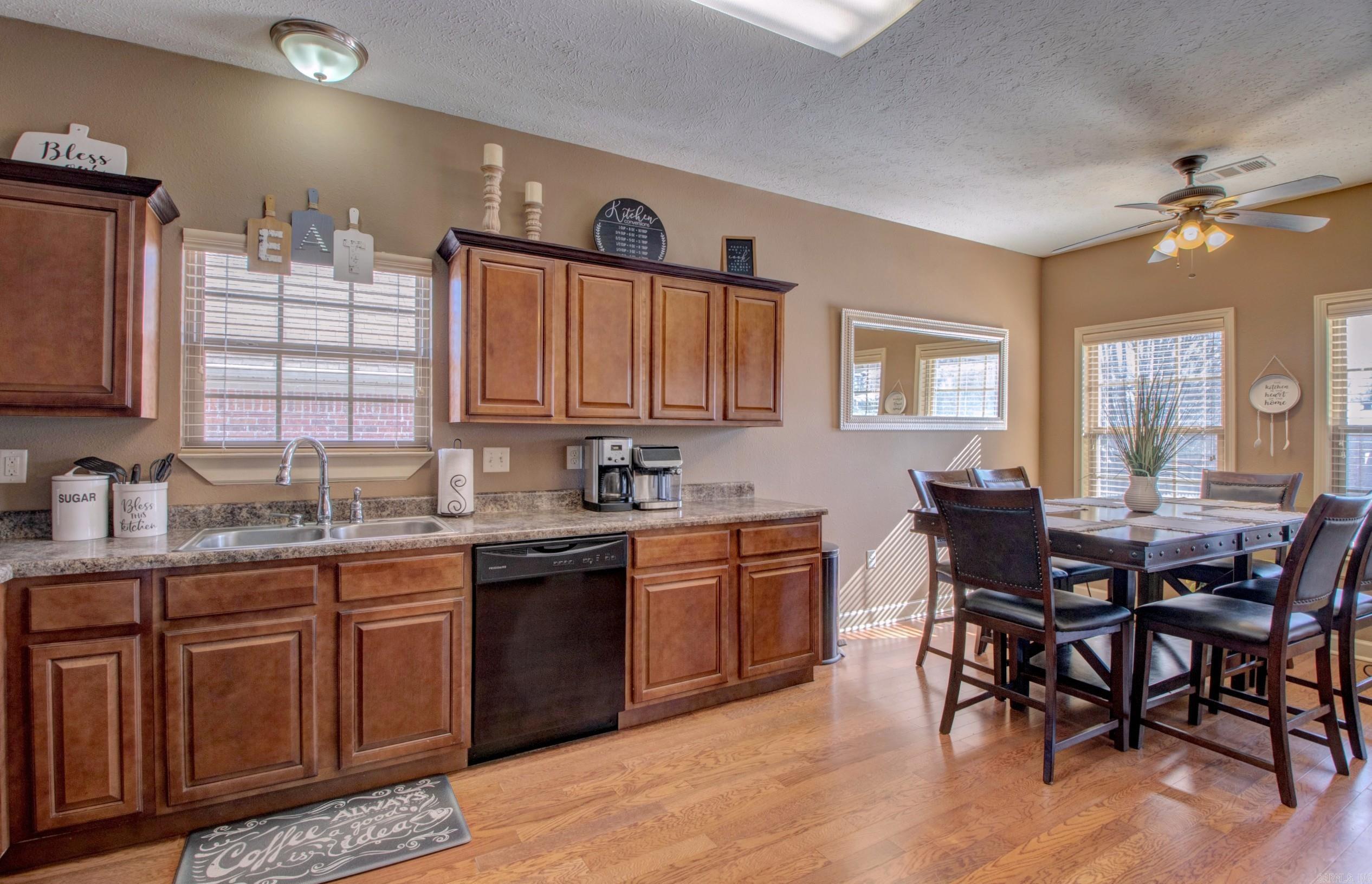 BASE MEADOWS ADDN - Residential