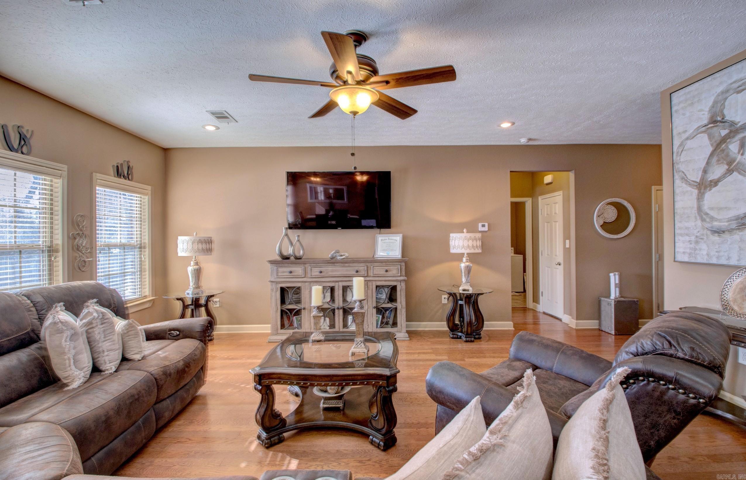 BASE MEADOWS ADDN - Residential