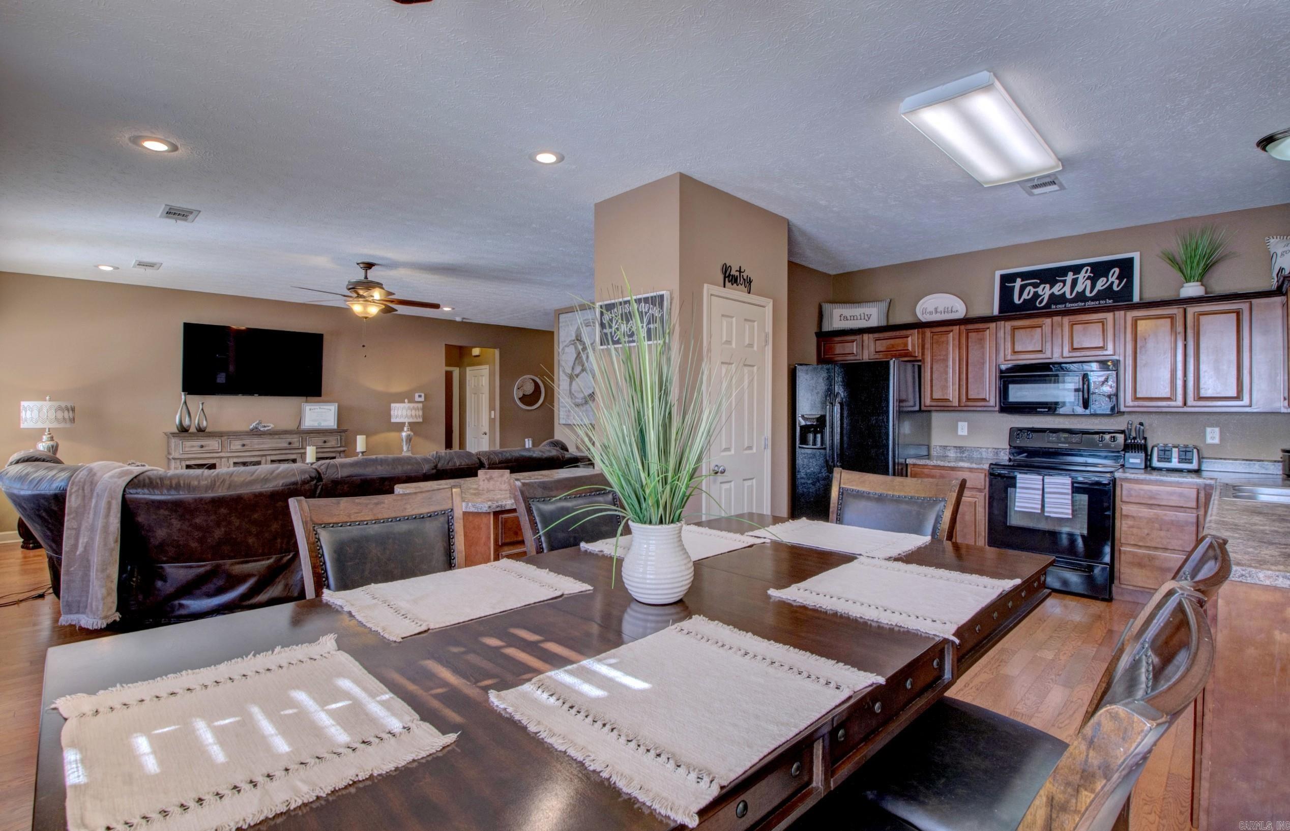 BASE MEADOWS ADDN - Residential