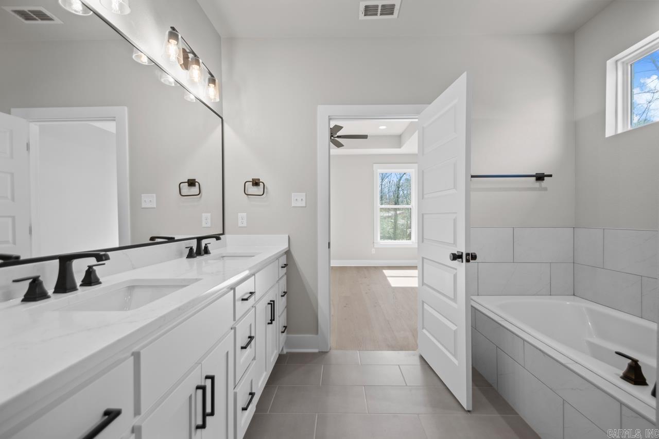 KENSINGTON PLACE - Residential