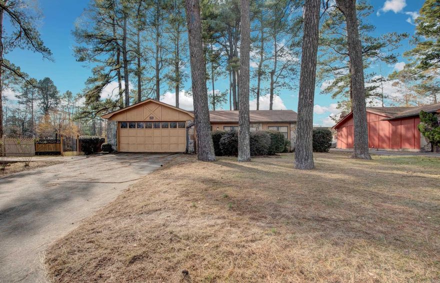 Welcome home to 86 Lexington Circle in White Hall! This home offers a functional floor plan with comfortable living spaces perfect for everyday living and entertaining. Enjoy a spacious living area, a practical kitchen with ample cabinetry, and generously sized bedrooms. The backyard provides a deck, shop to store lawn equipment, plus room to relax, play or host gatherings. Home is nestled on three large lots (Lots 86, 87 and 88) and is conveniently located in a quiet neighborhood with easy access to local schools, shopping and dining. This home offers both comfort and convenience. Don’t miss your opportunity — schedule your private showing today!