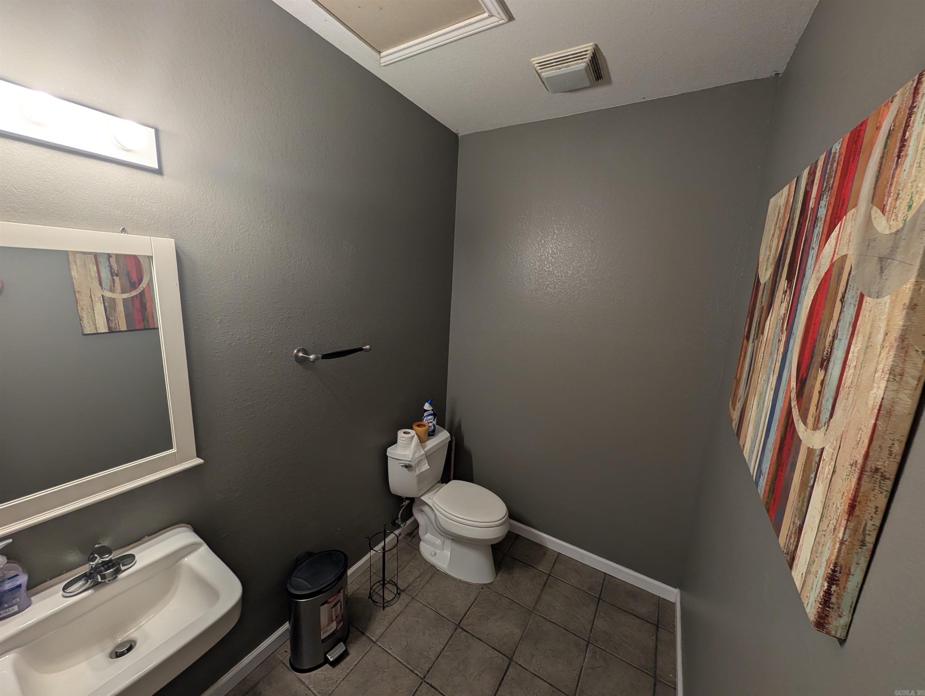 11-07-07 Searcy Outlots - Residential Lease