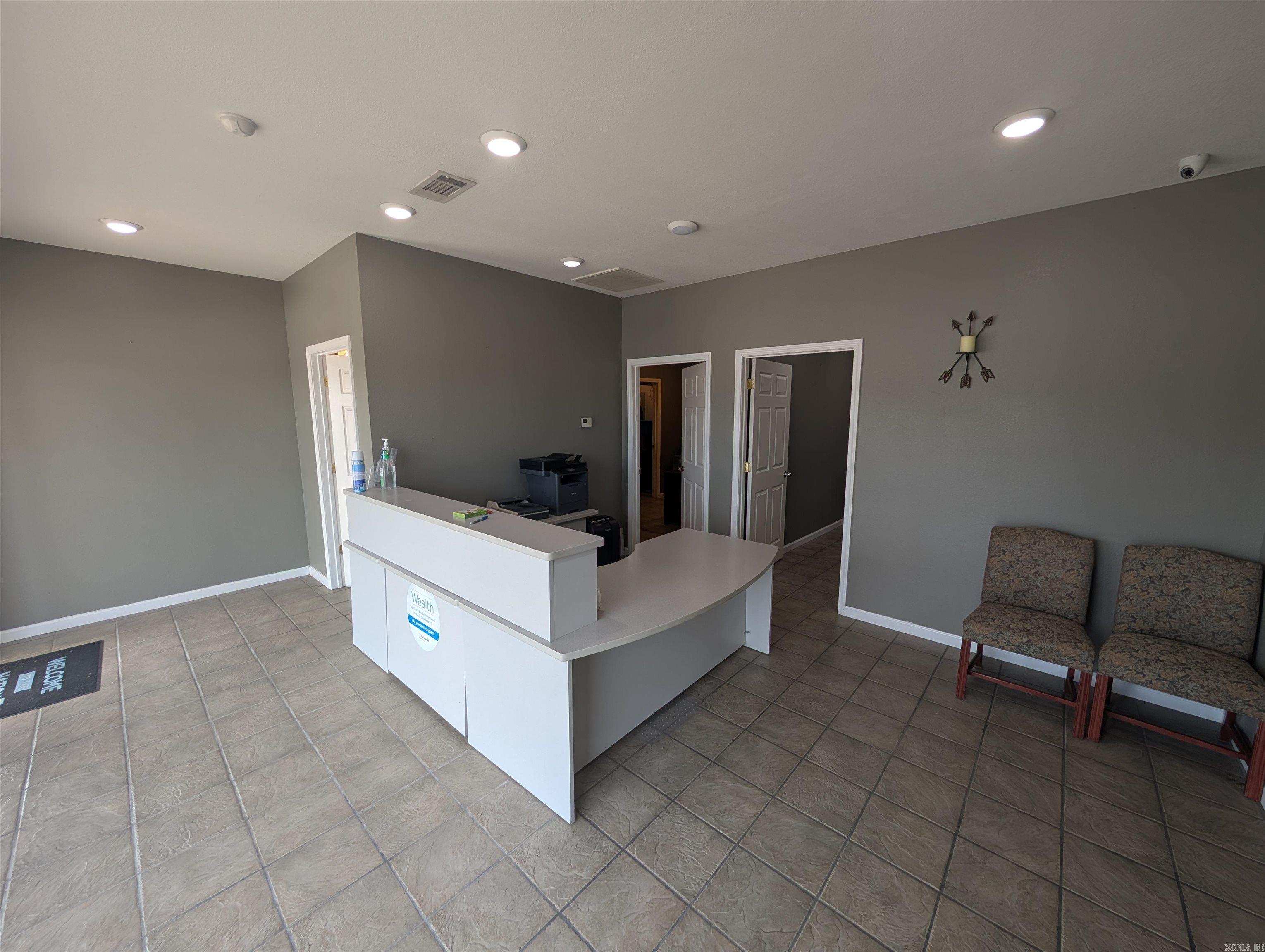 11-07-07 Searcy Outlots - Residential Lease