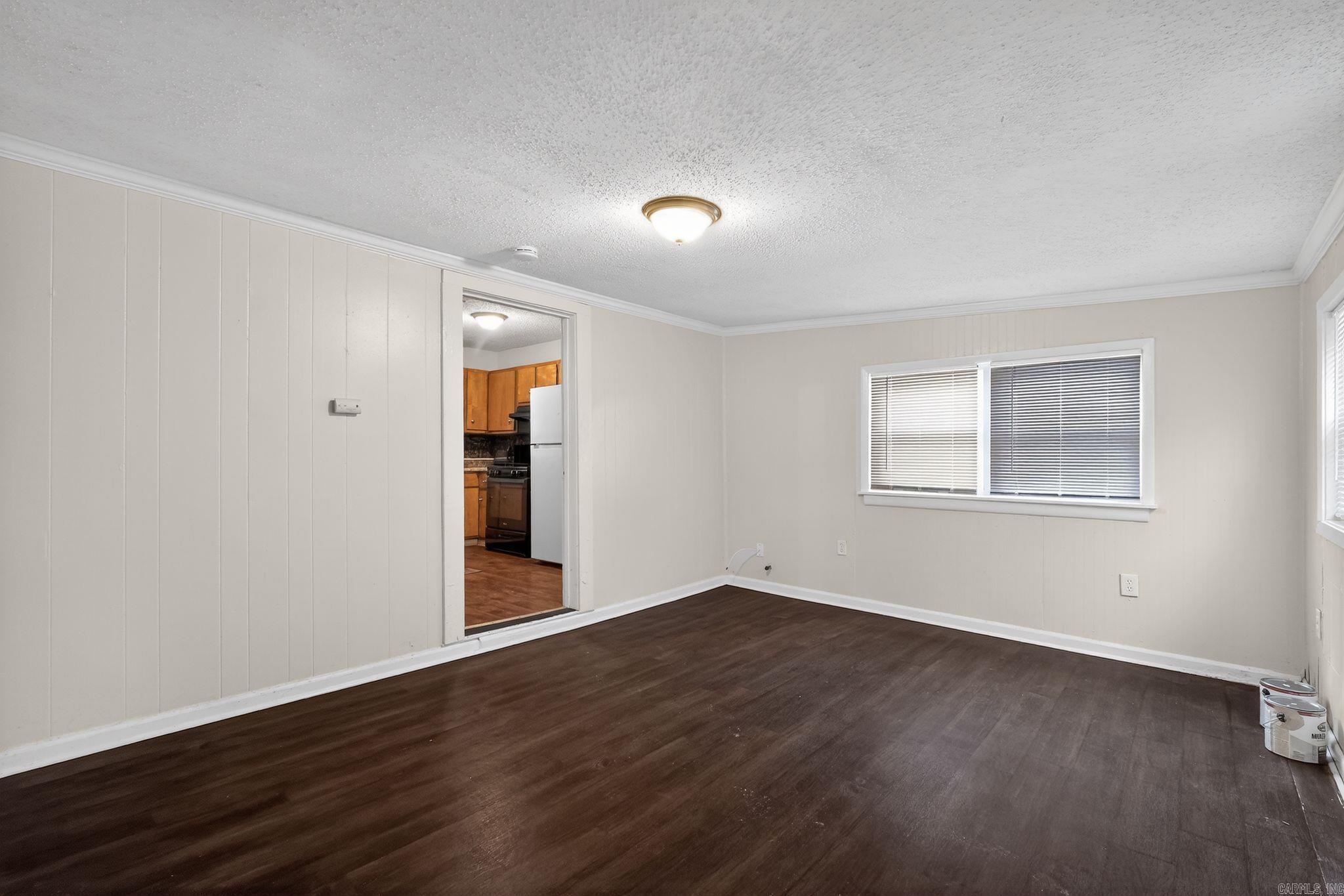 BARROW JOHN - Residential