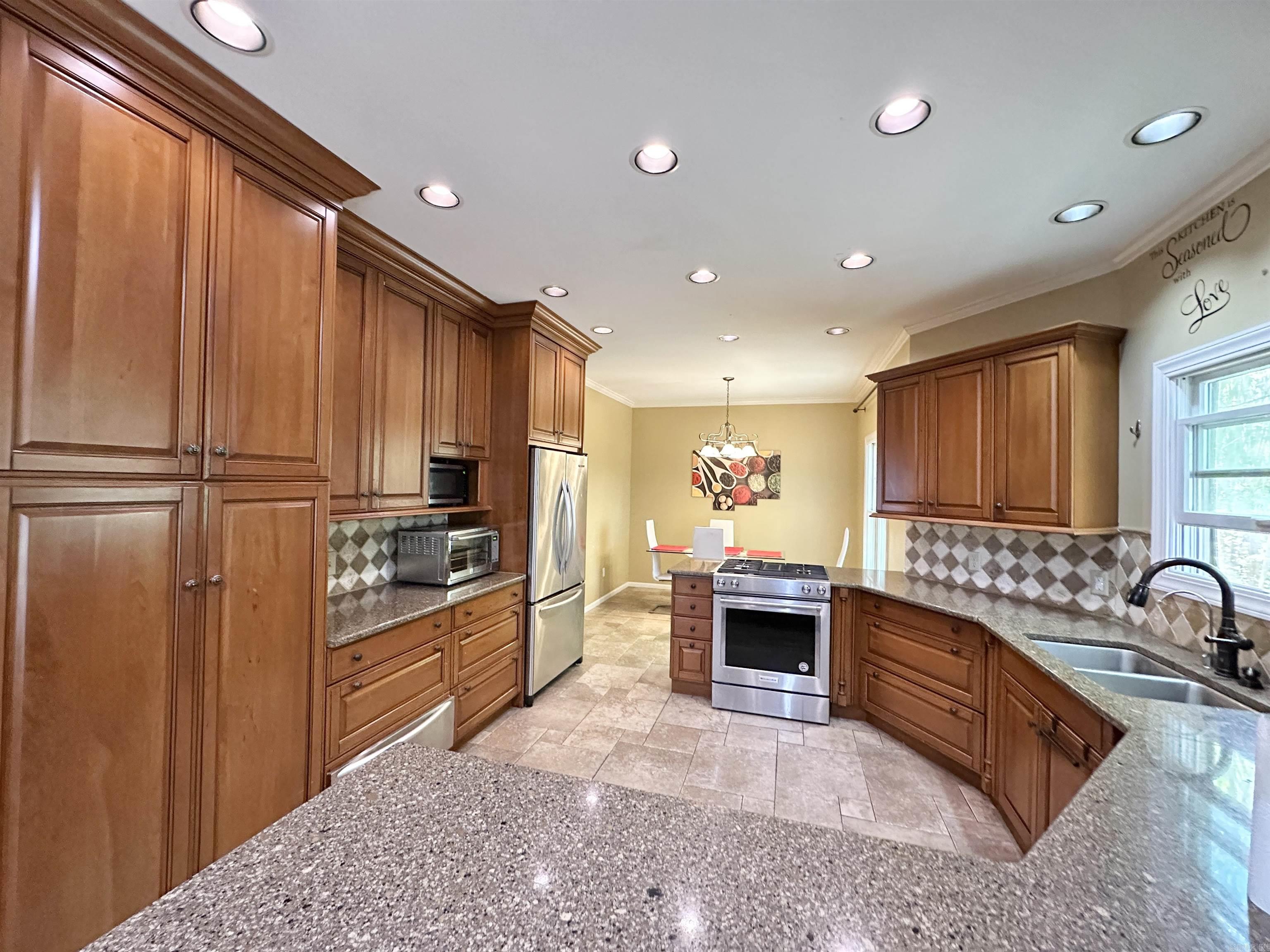 WOODSPRINGS ESTATES - Residential