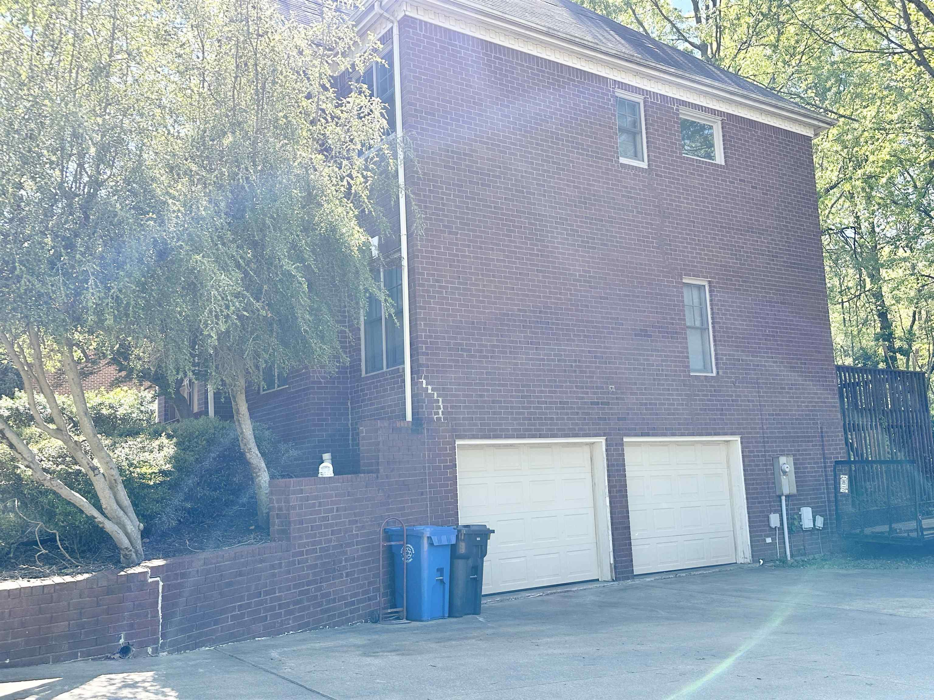 WOODSPRINGS ESTATES - Residential