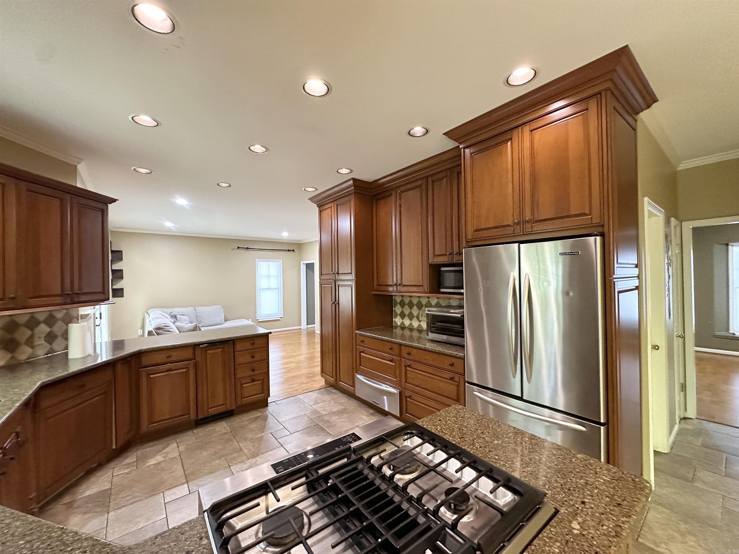 WOODSPRINGS ESTATES - Residential