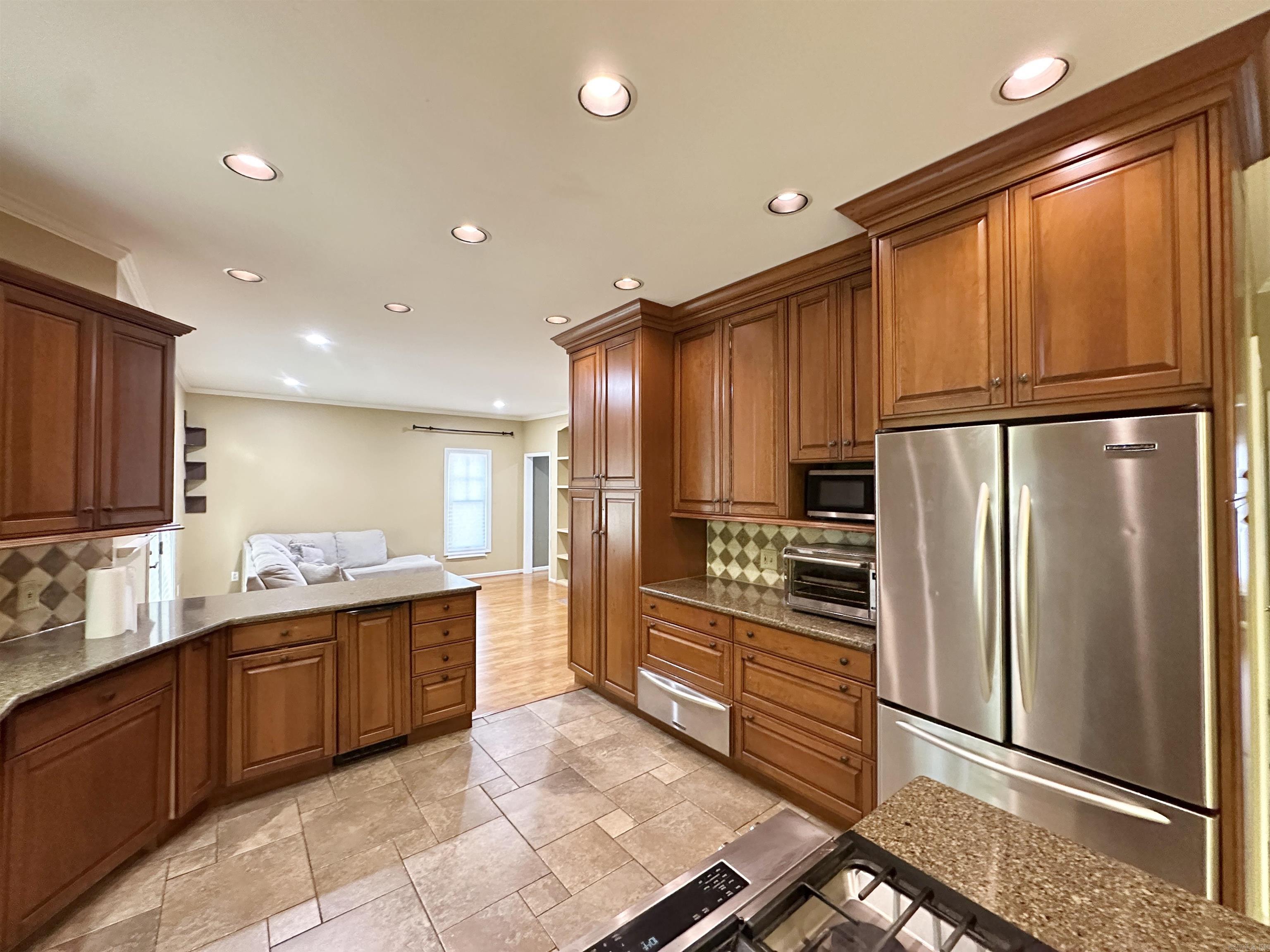 WOODSPRINGS ESTATES - Residential