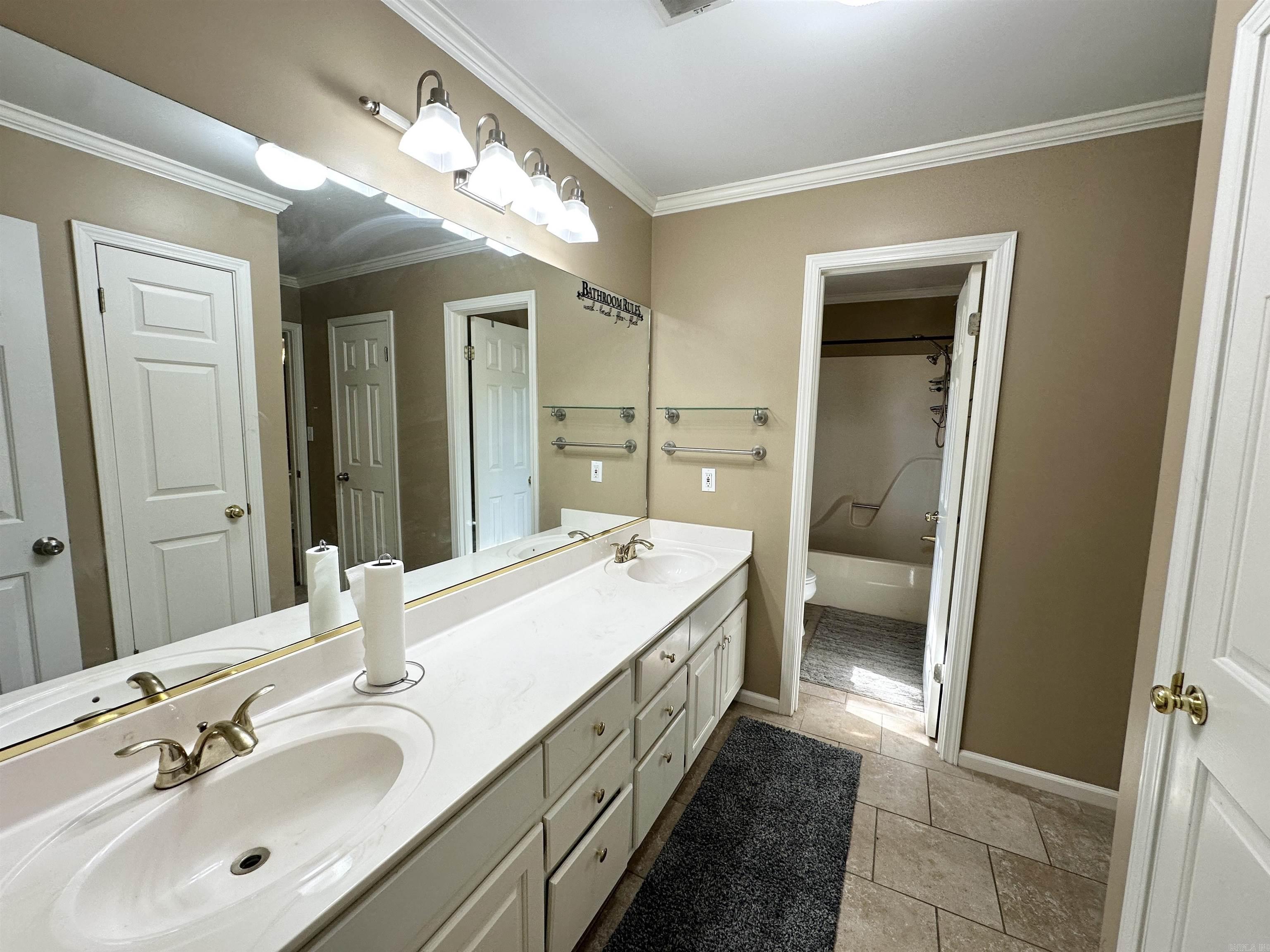 WOODSPRINGS ESTATES - Residential