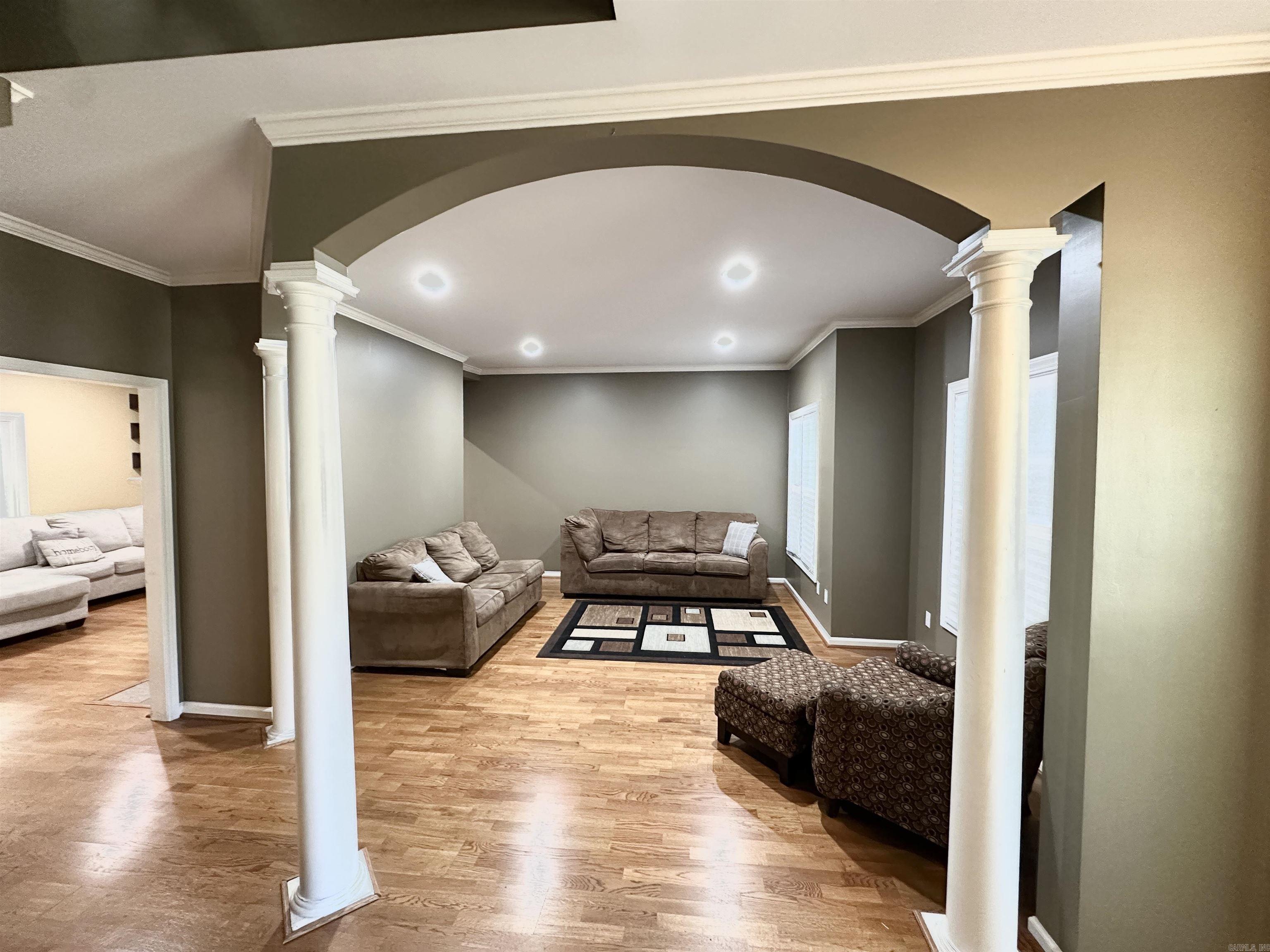 WOODSPRINGS ESTATES - Residential