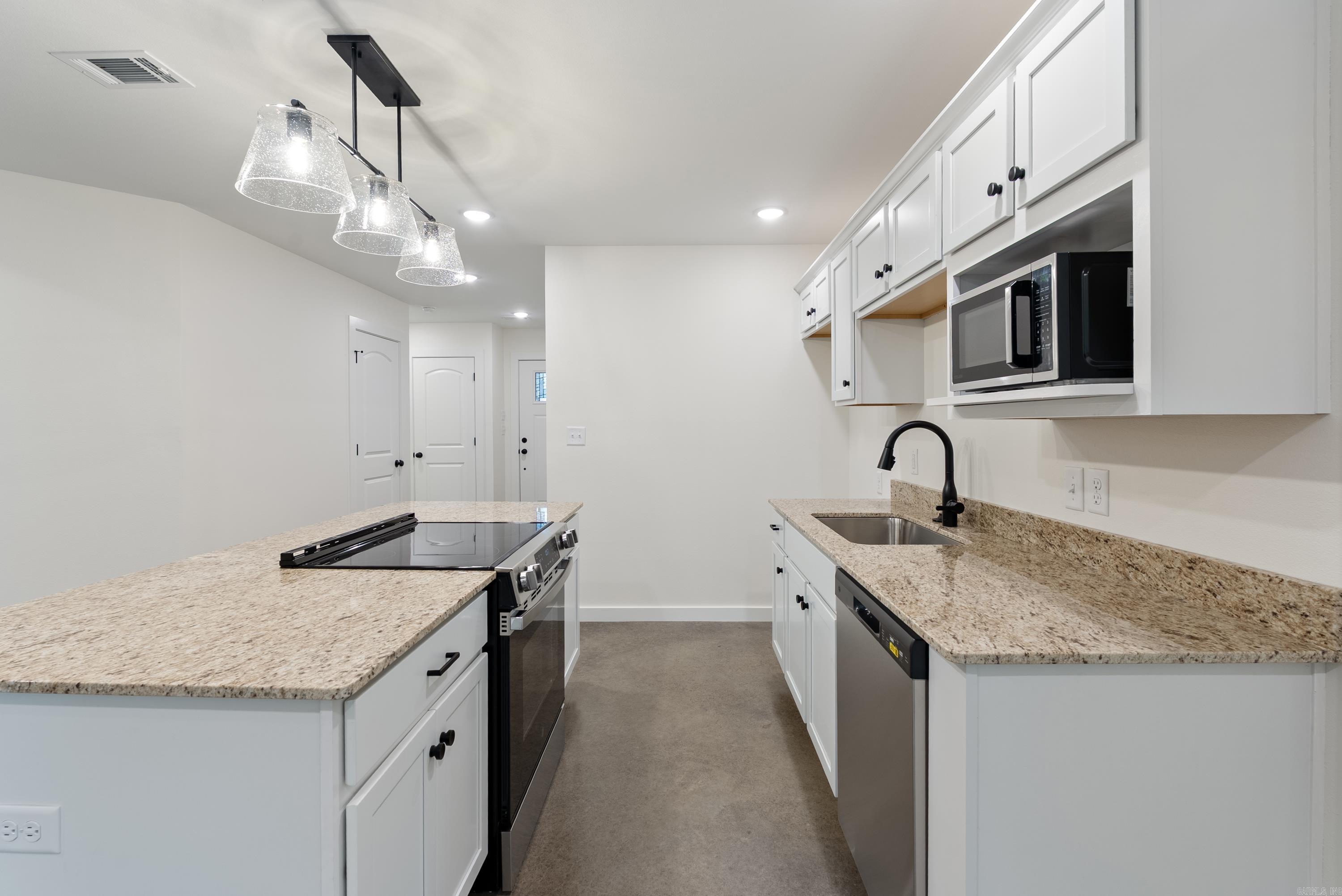 PARKWAY ESTATE - Residential