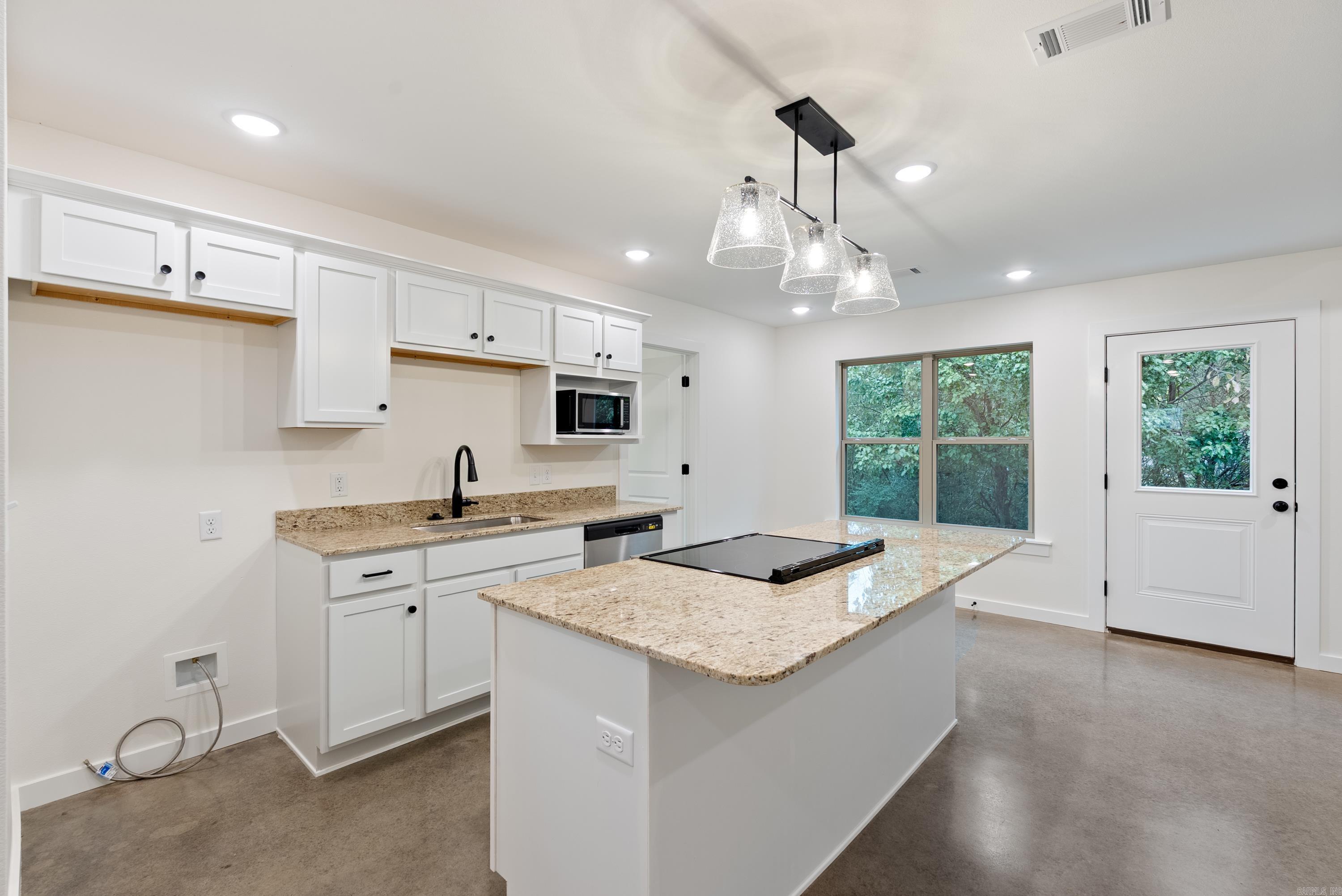 PARKWAY ESTATE - Residential