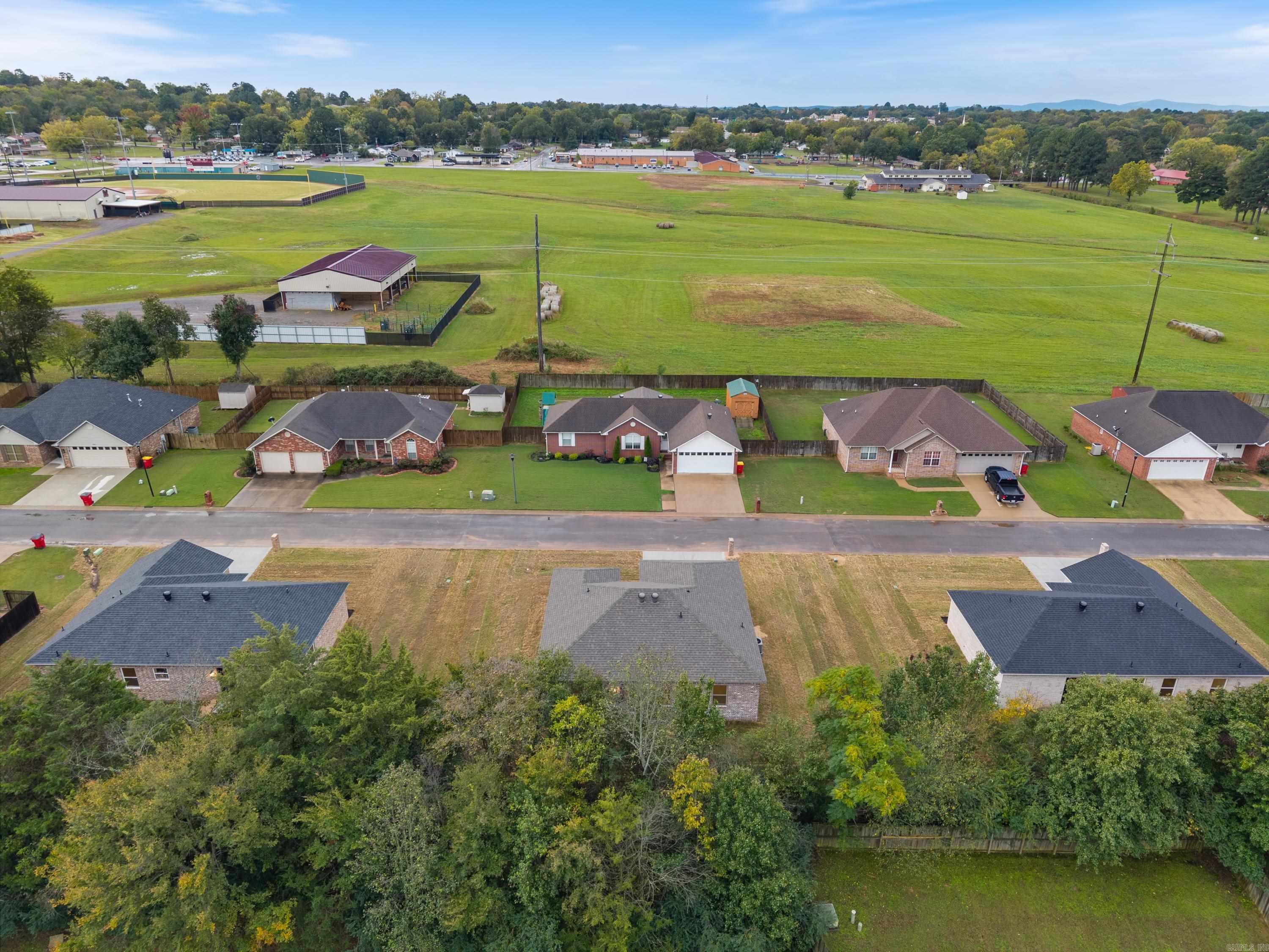 PARKWAY ESTATE - Residential