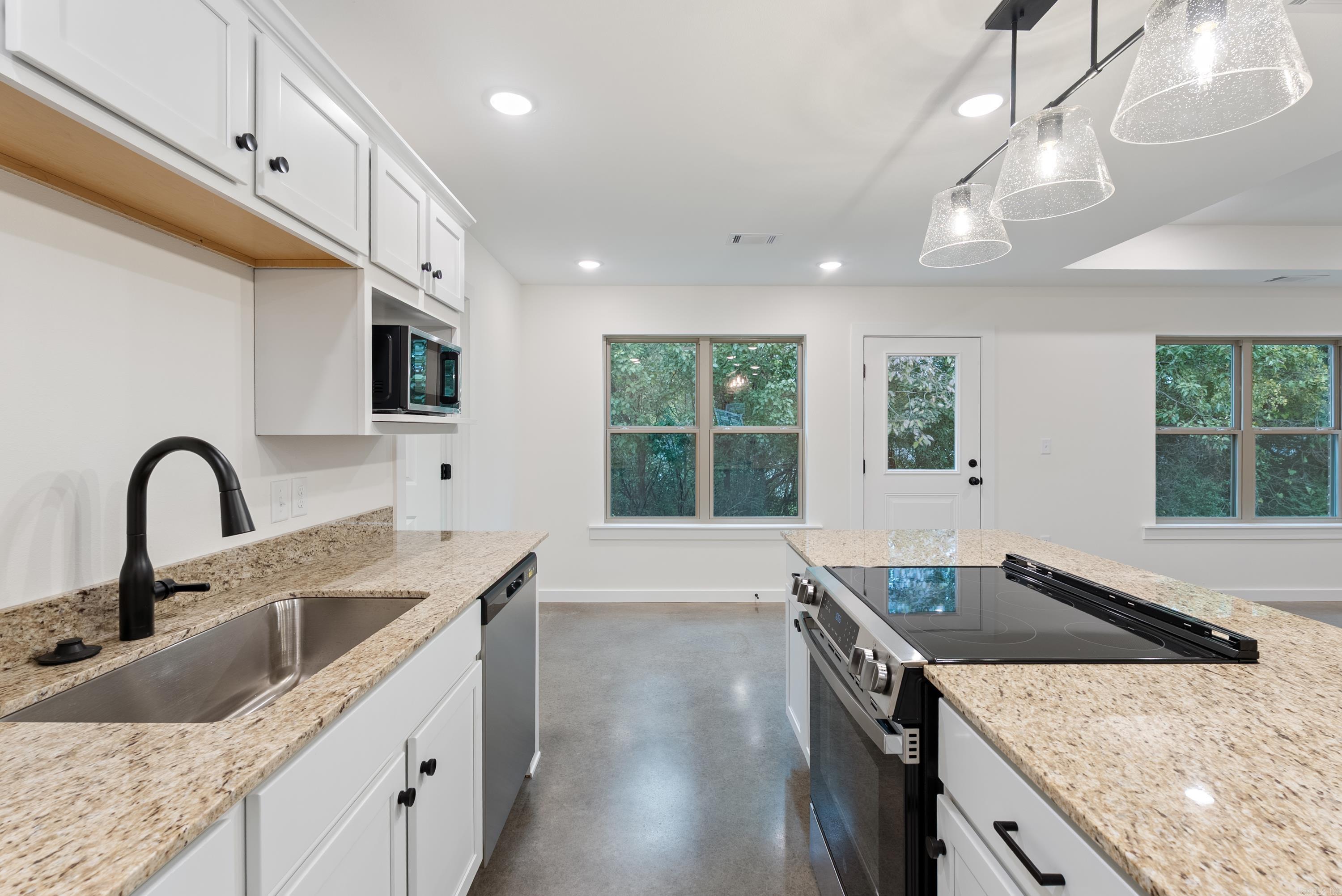 PARKWAY ESTATE - Residential