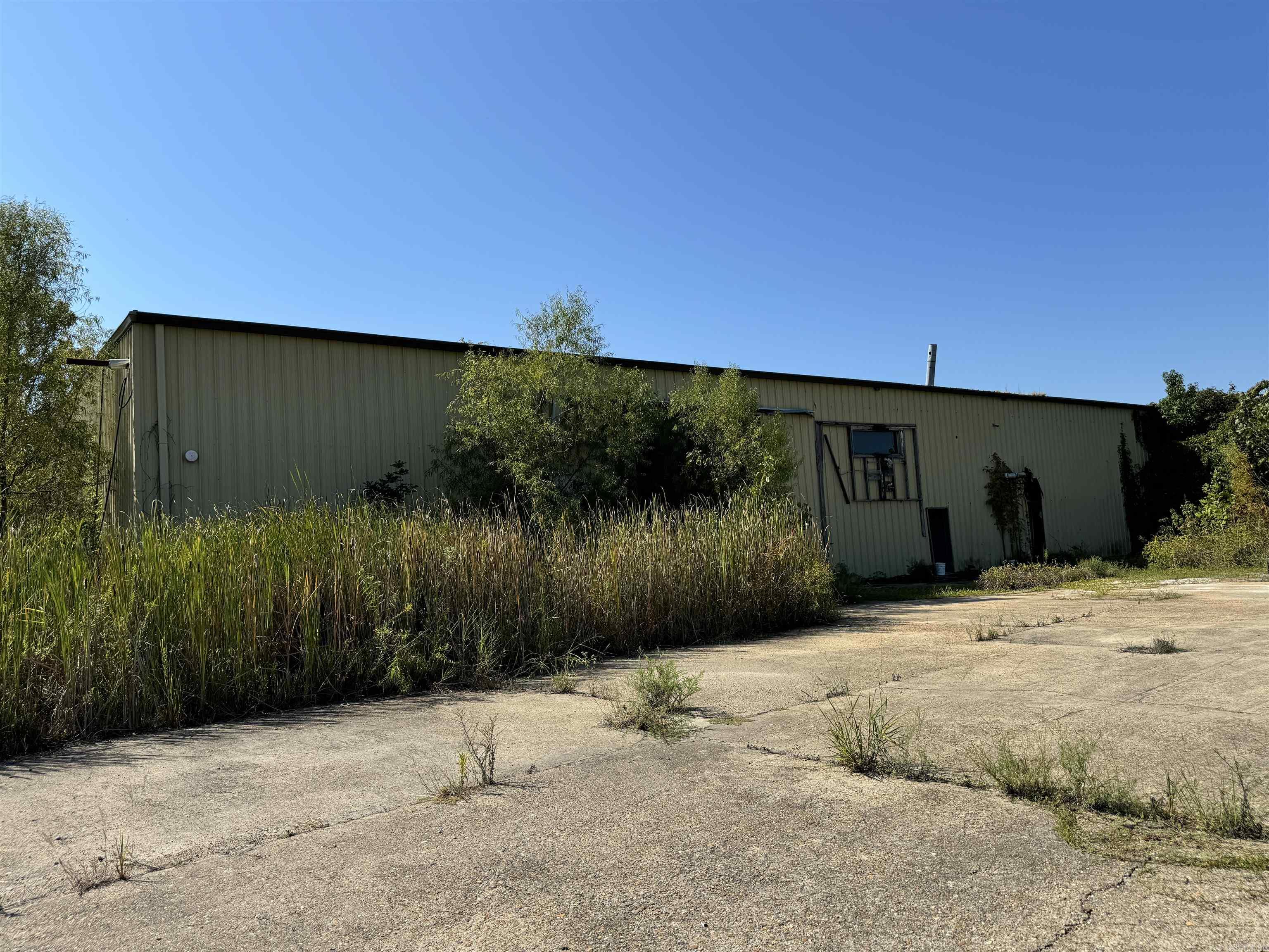 West Helena - Commercial Sale
