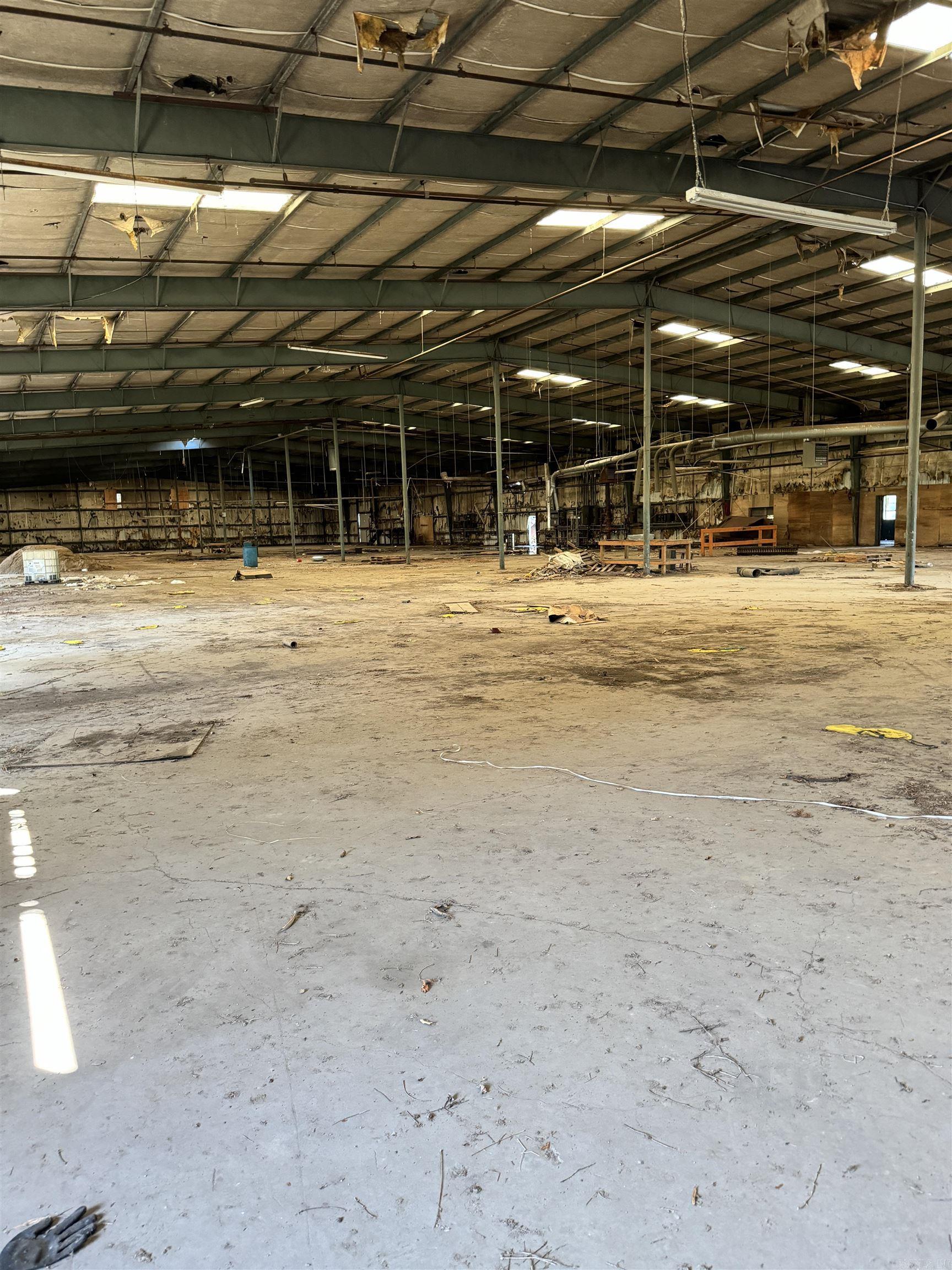 West Helena - Commercial Sale