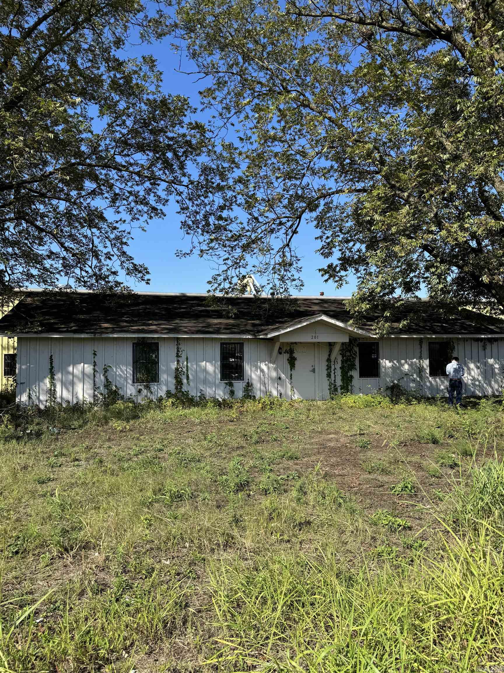 West Helena - Commercial Sale