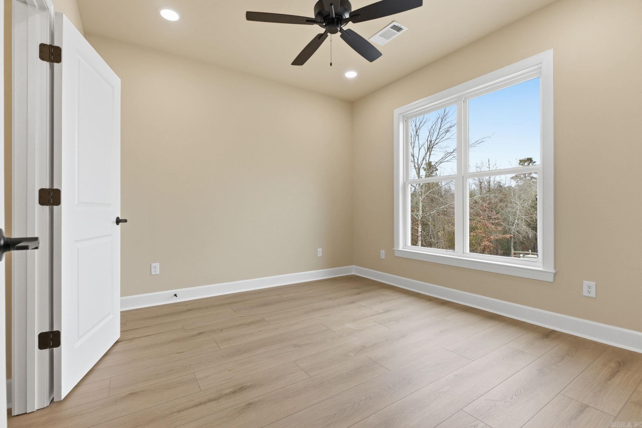 Isabella - Residential