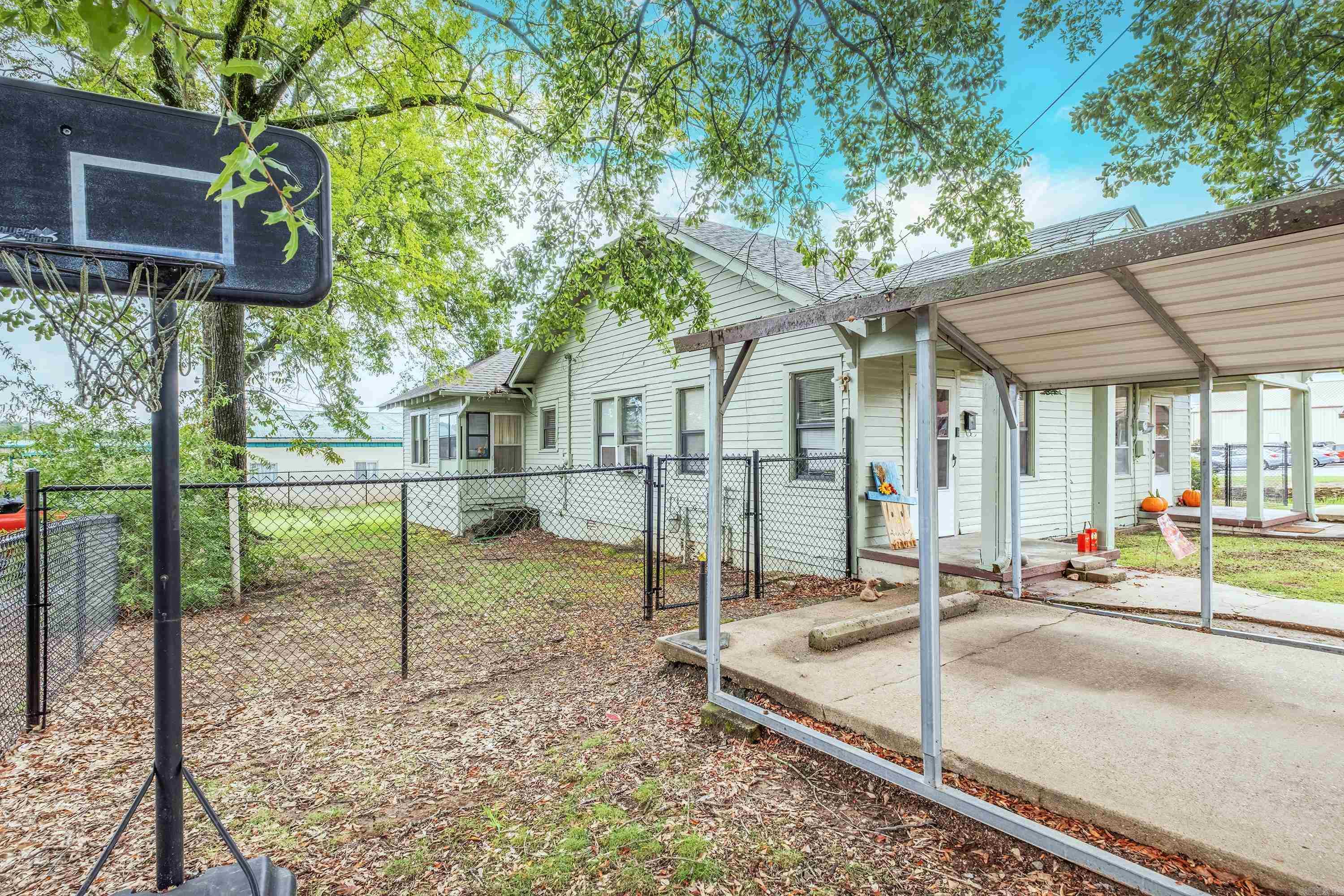 Lucas - Residential Income