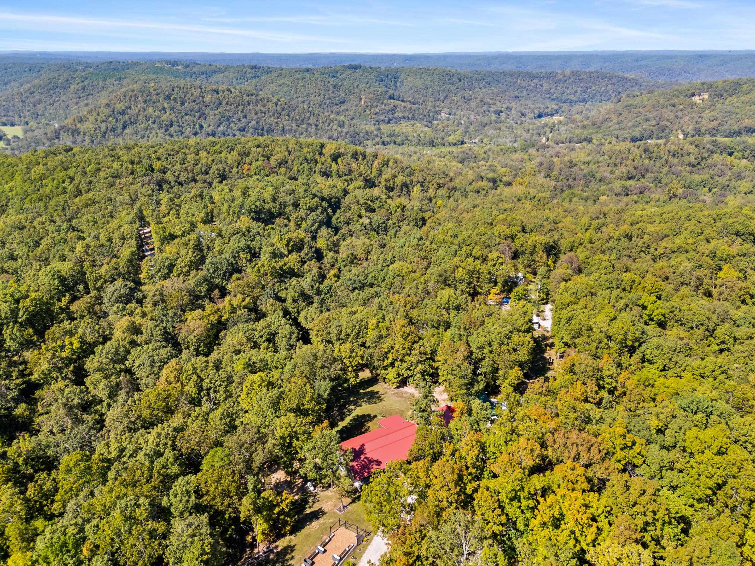 MATTHEWS MOUNTAIN ESTATE - Residential