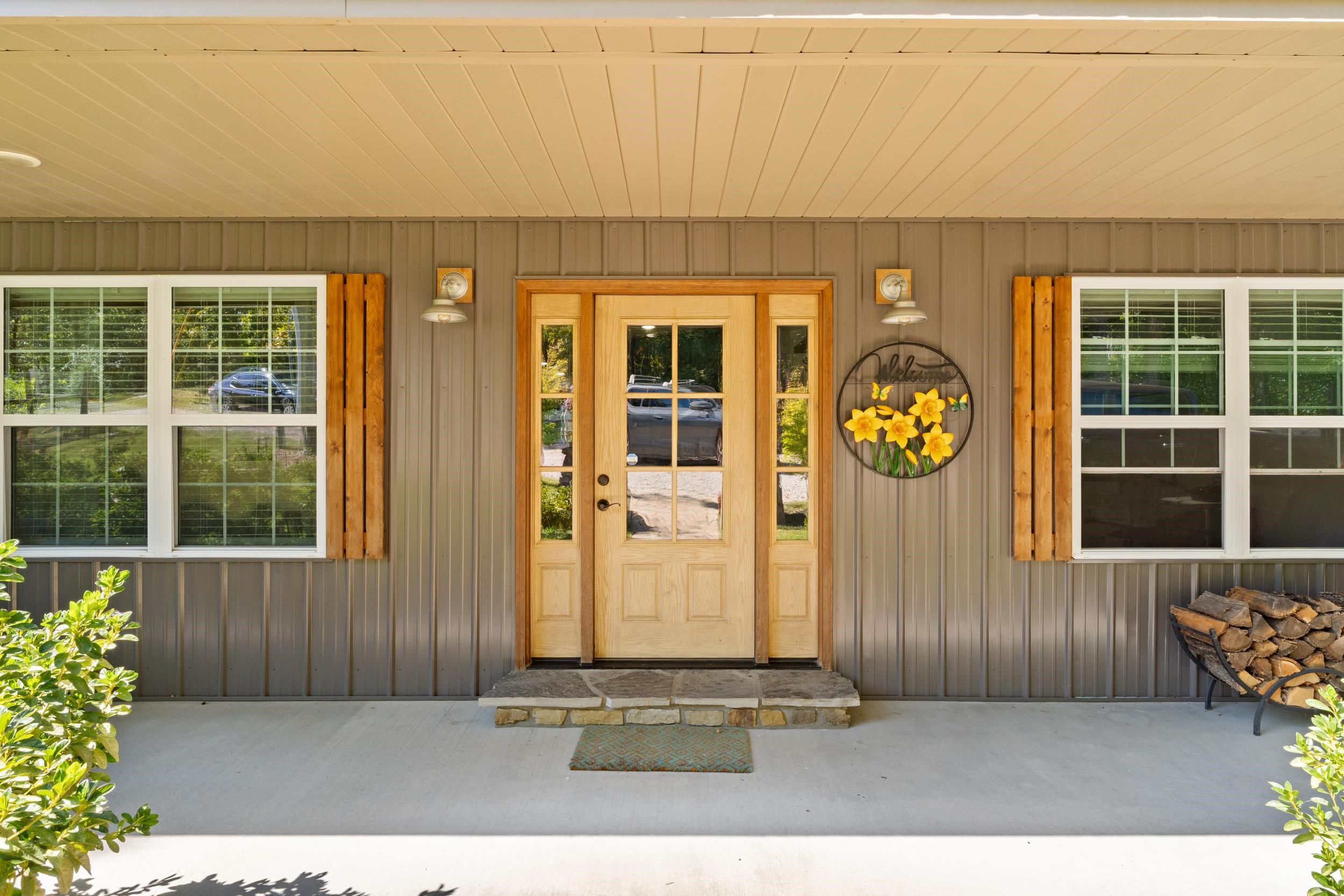 MATTHEWS MOUNTAIN ESTATE - Residential