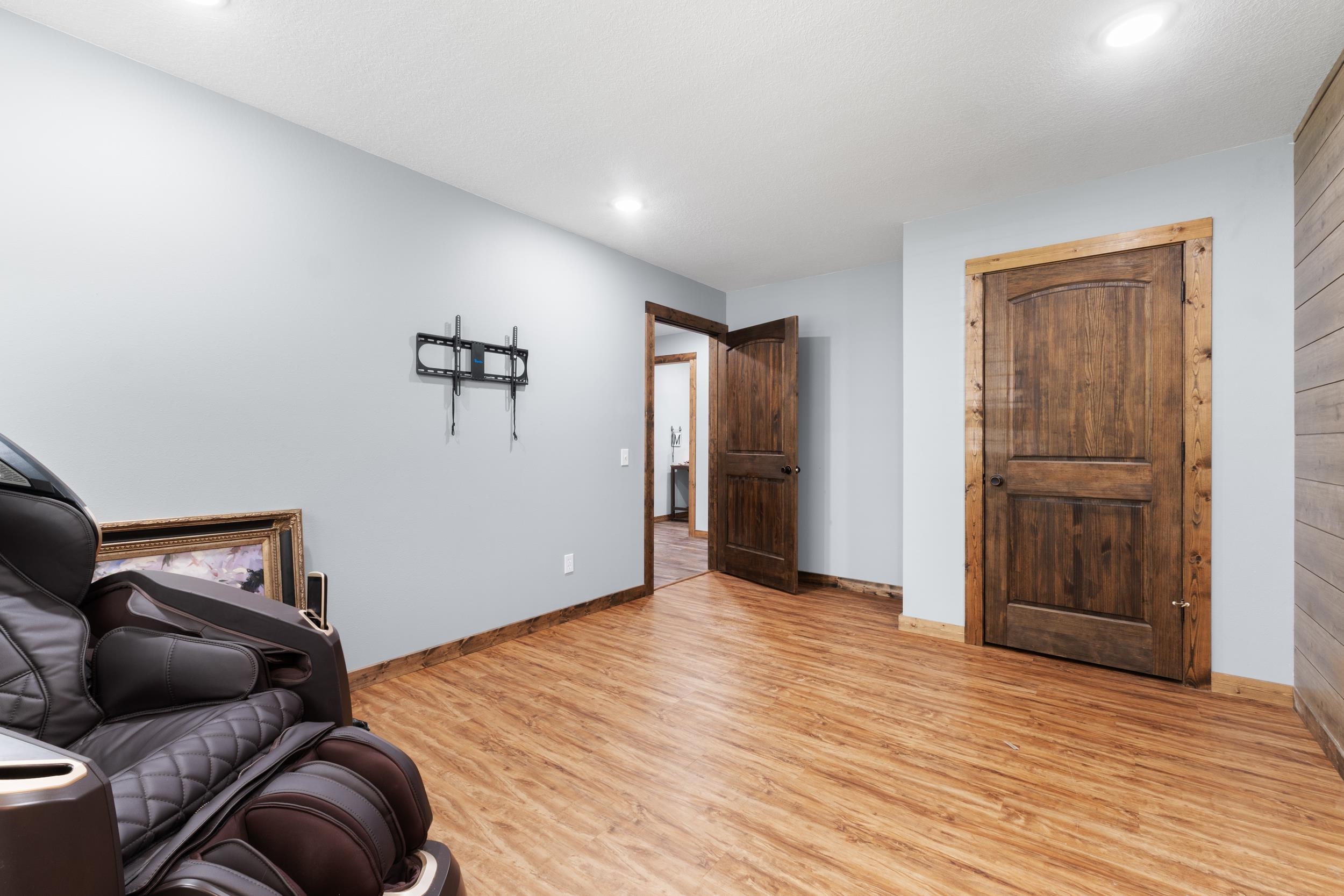 MATTHEWS MOUNTAIN ESTATE - Residential