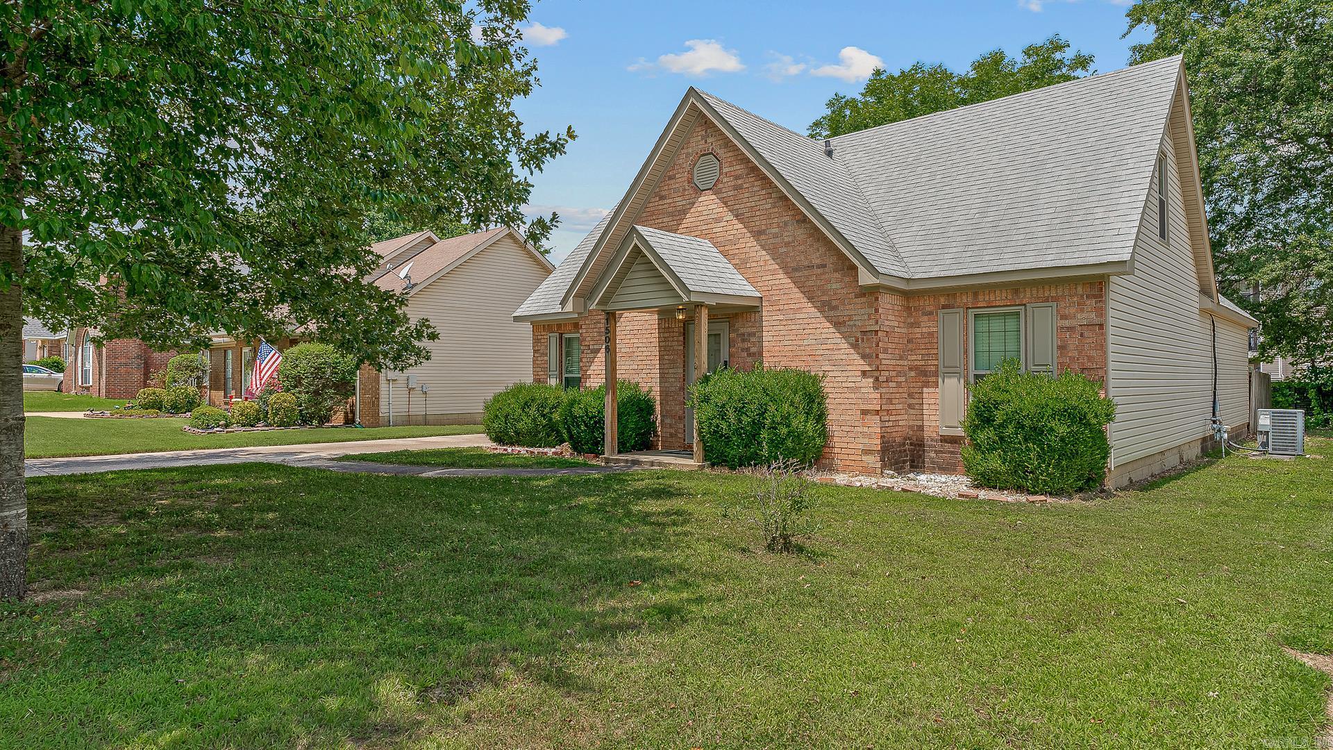 Club Place - Residential
