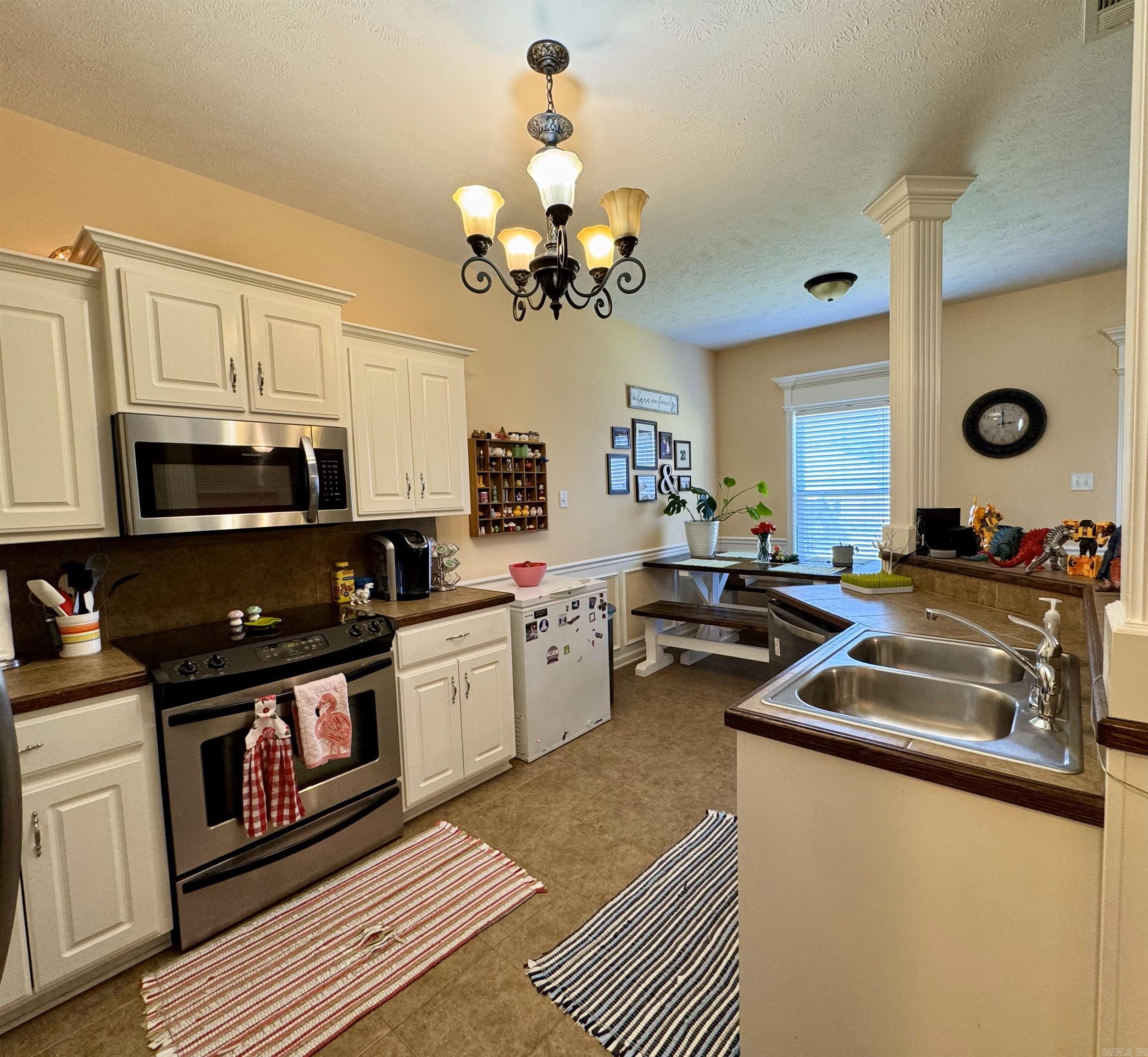 Gold Meadows - Residential