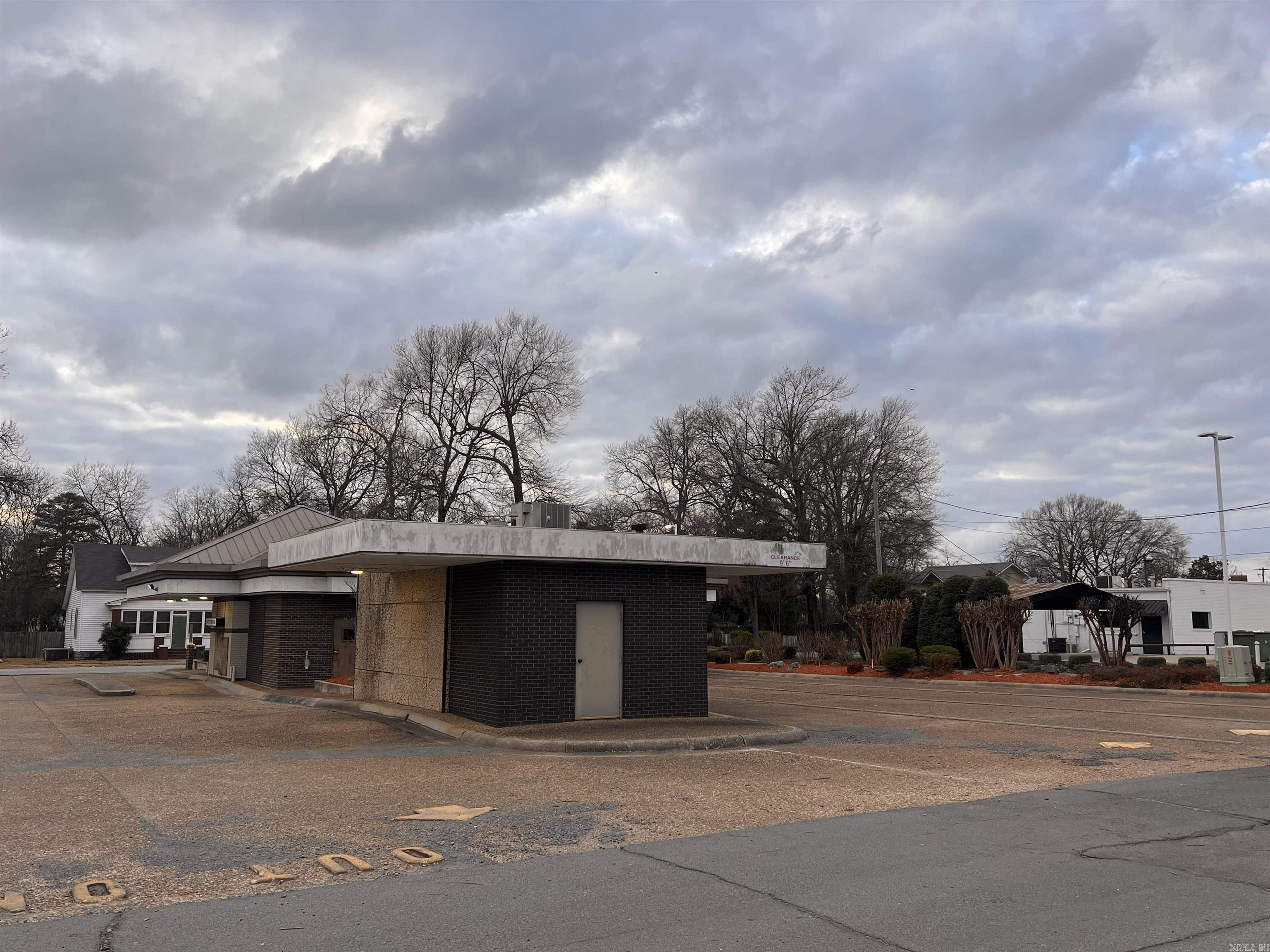 Mahles 2nd - Commercial Sale