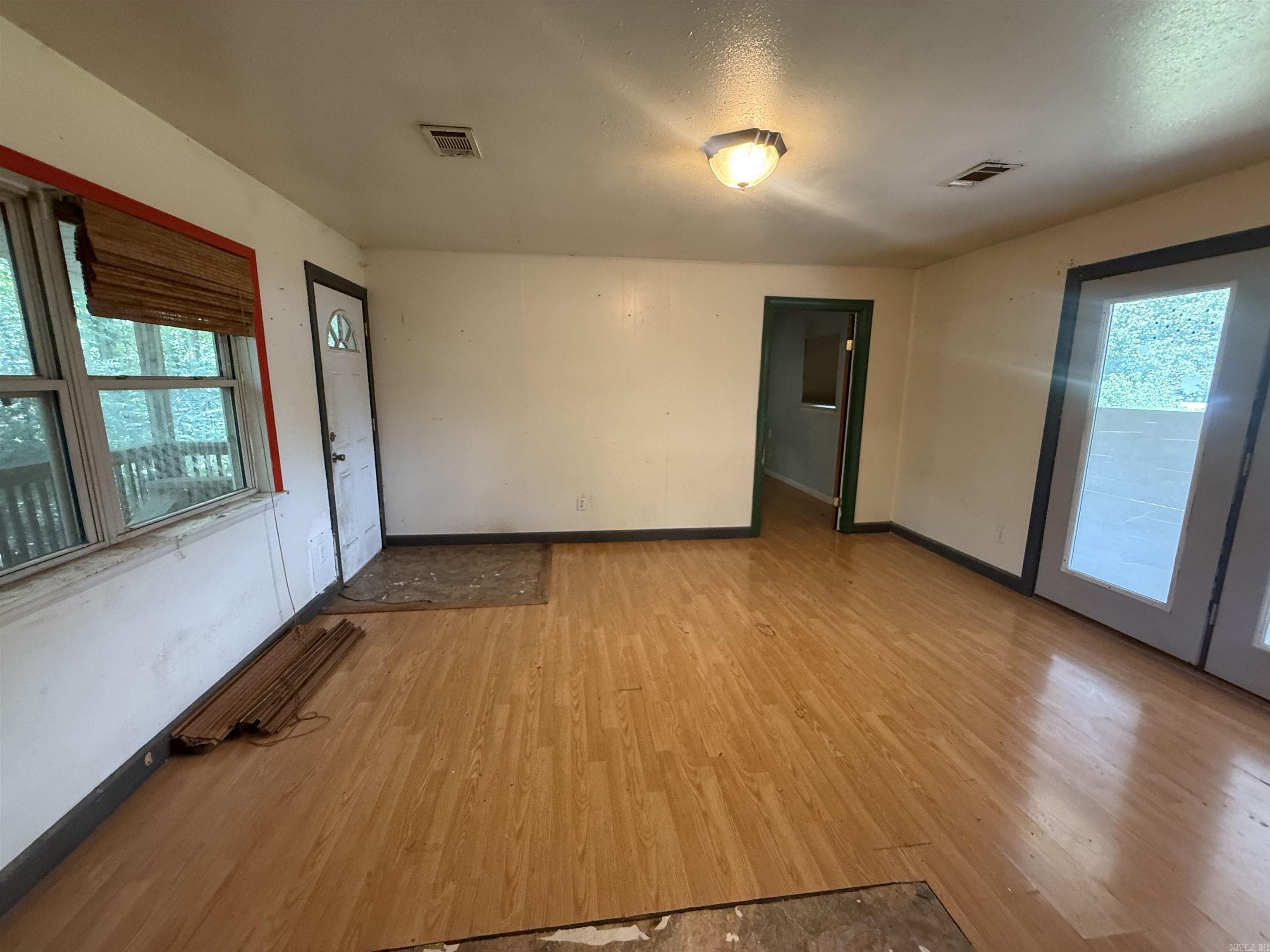 Metes & Bounds - Residential