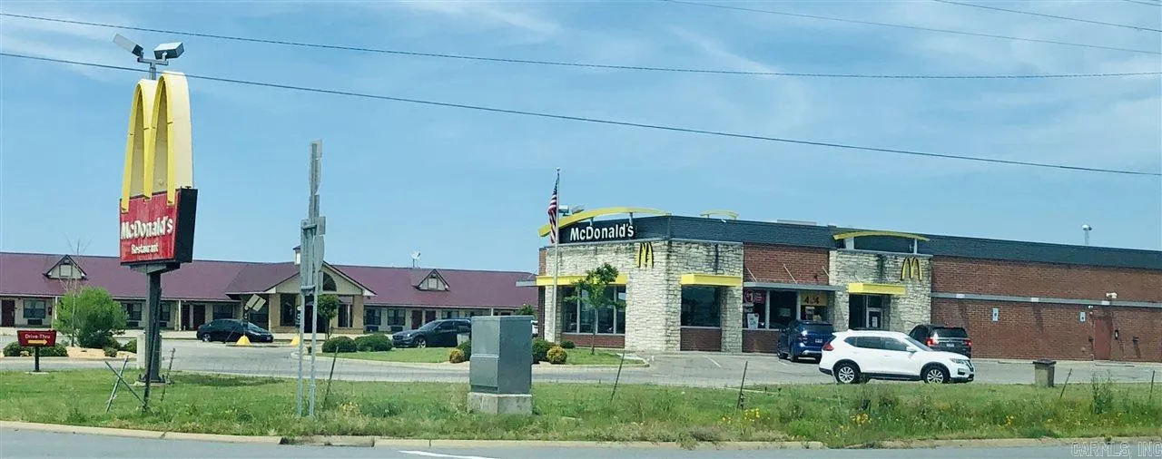 Lonoke, Arkansas 72086, United States, ,Commercial,Active,58784