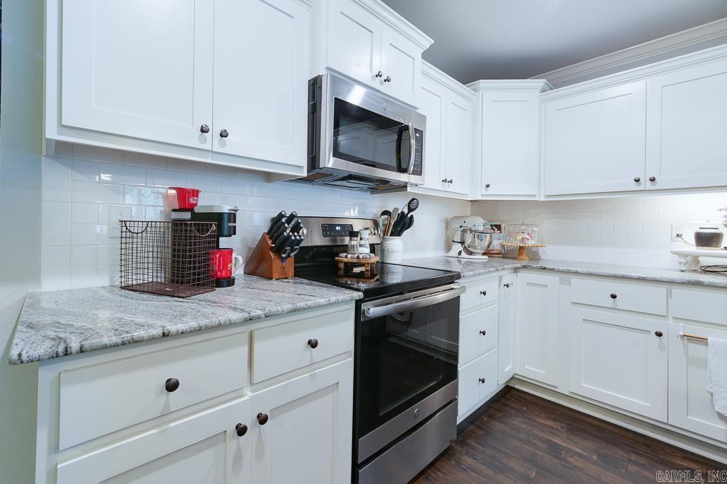 CROSS CREEK - Residential