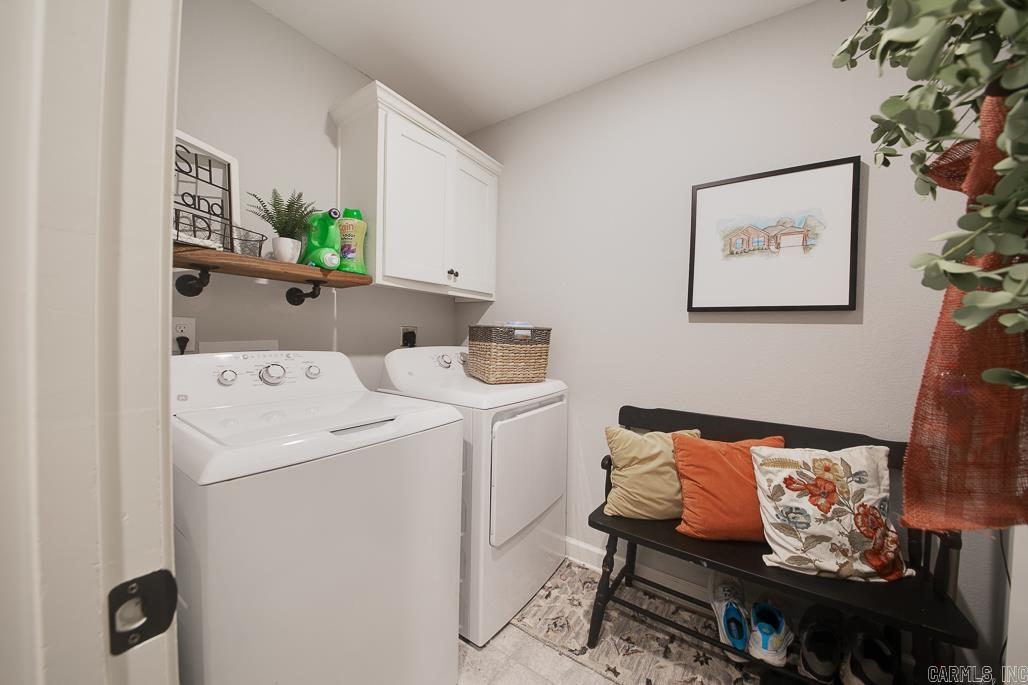 CROSS CREEK - Residential