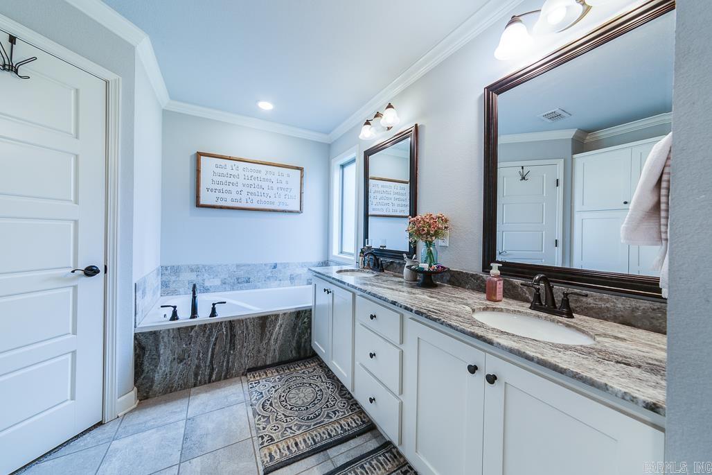 CROSS CREEK - Residential