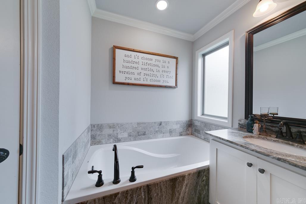 CROSS CREEK - Residential