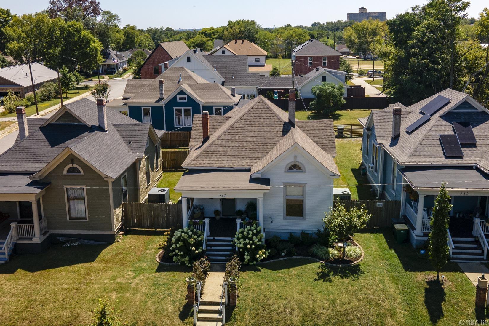 MACARTHUR PLACE ORIGINAL CITY OF - Residential