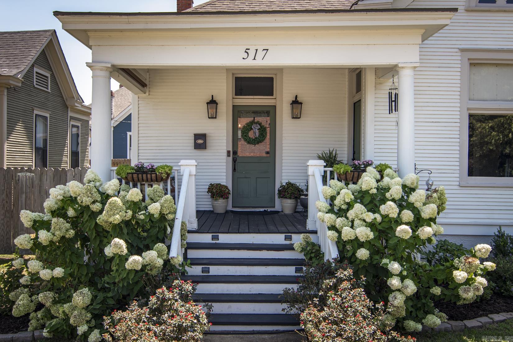 MACARTHUR PLACE ORIGINAL CITY OF - Residential