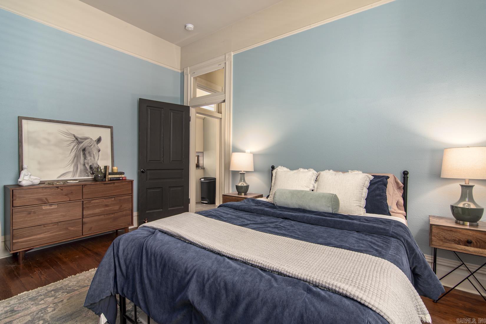 MACARTHUR PLACE ORIGINAL CITY OF - Residential