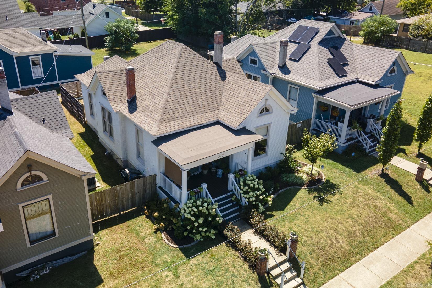 MACARTHUR PLACE ORIGINAL CITY OF - Residential