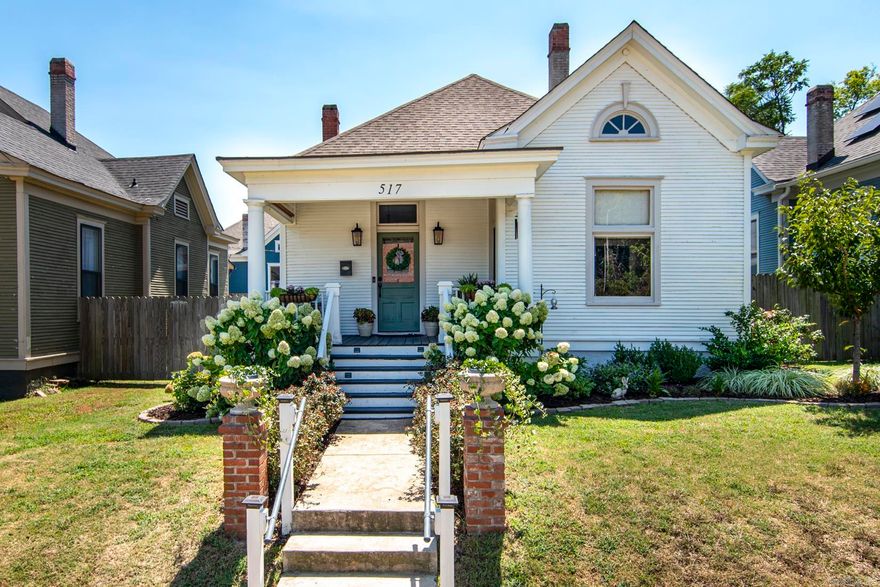 Welcome Home to Petaway!!!  Beautiful, charming & completely renovated Historic Van Frank Cottage.  Home offers formal living area, eat in kitchen with granite countertops & stainless appliances, primary bed & bathroom, with 2 guest bedrooms or an office, half bath with laundry room.  Original hardwood floors. Cozy front porch & entertaining backyard with fire pit. Off & on street parking.  Walking distance to the South on Main District with restaurants and shops.  Also a leisure walk to MacArthur Park and Arkansas Museum of Fine Arts.