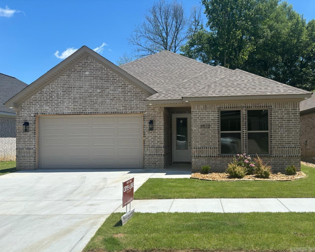 GATED SUBDIVISION!! Five mins from hospital, shopping, schools and interstate. This home has two living areas, great for entertaining. Great room has fireplace, kitchen has custom painted cabinets and gas cooktop and wall oven. Primary bathroom has custom tile shower. LVP flooring throughout! Covered back porch.